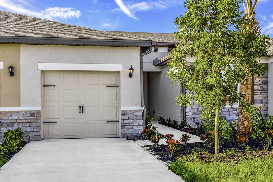 CELEBRATION POINTE - Residential
