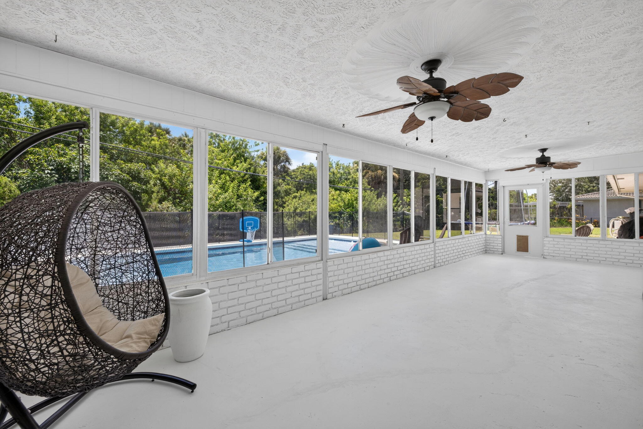 BEAU RIVAGE - Residential