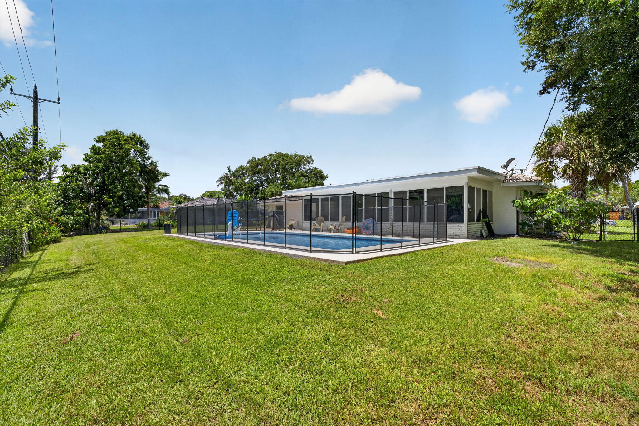 BEAU RIVAGE - Residential
