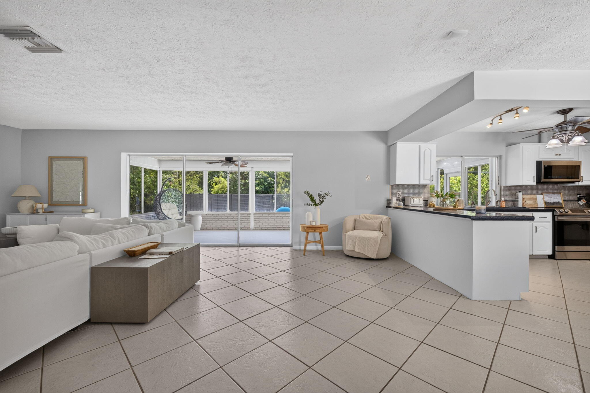 BEAU RIVAGE - Residential