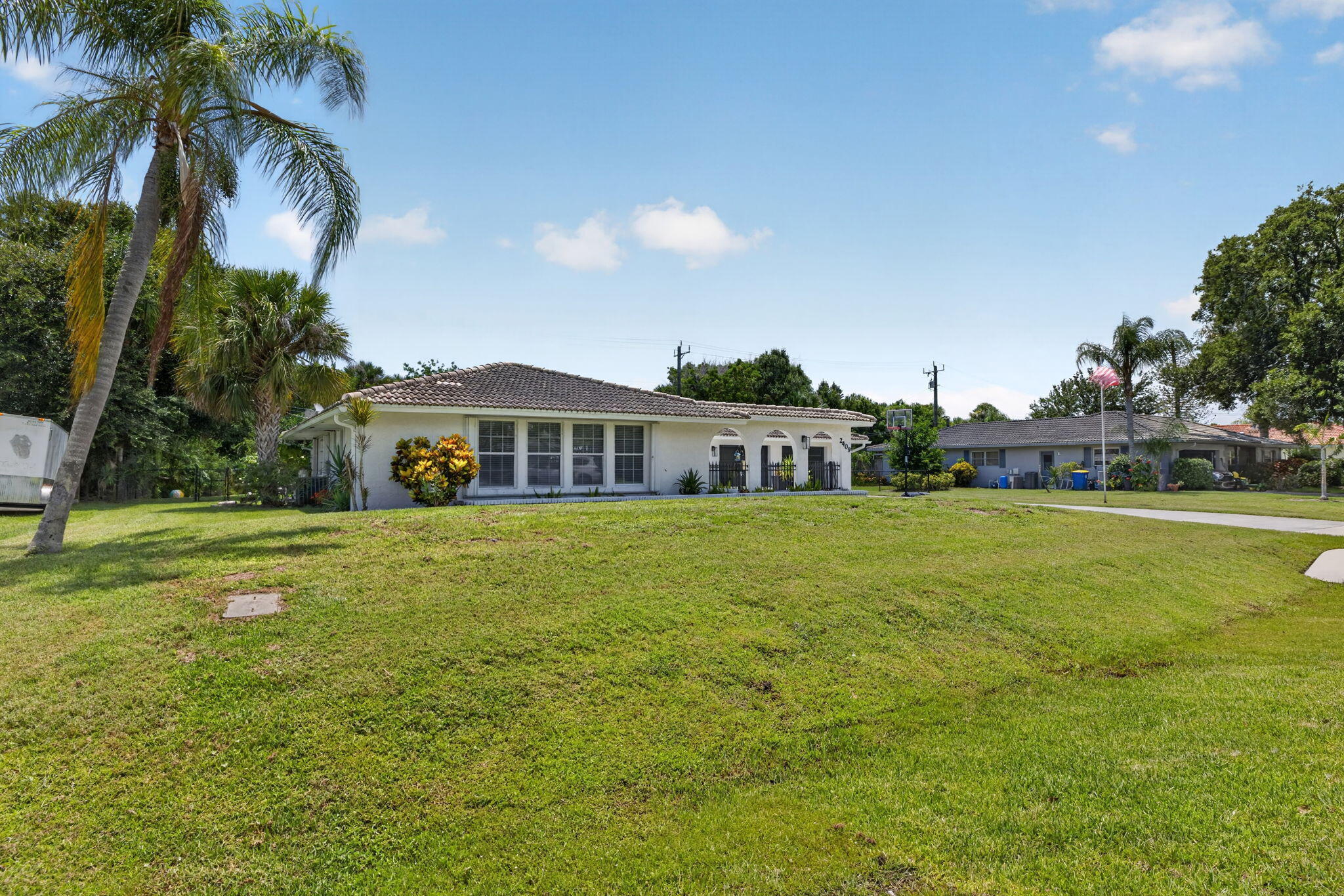BEAU RIVAGE - Residential