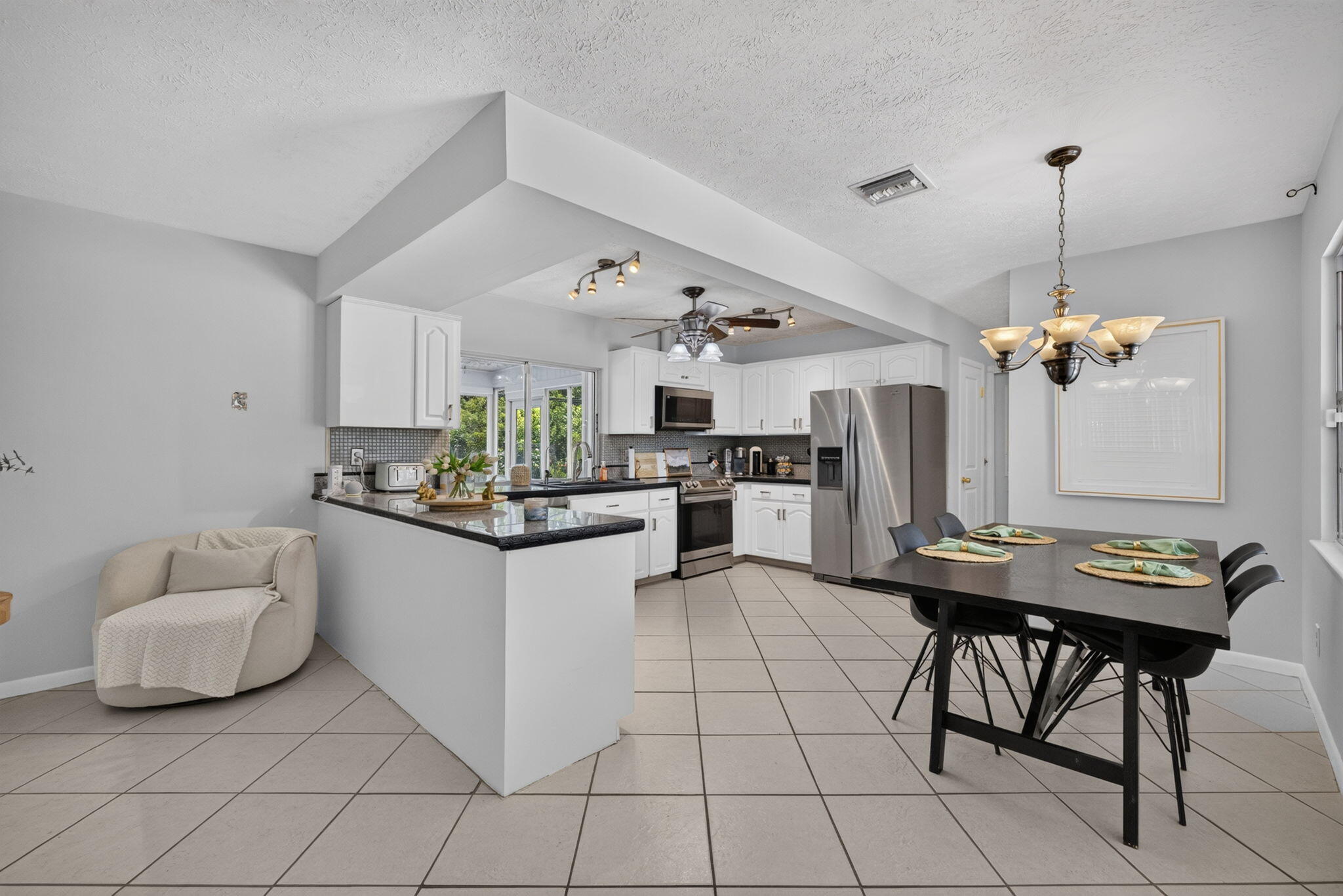 BEAU RIVAGE - Residential