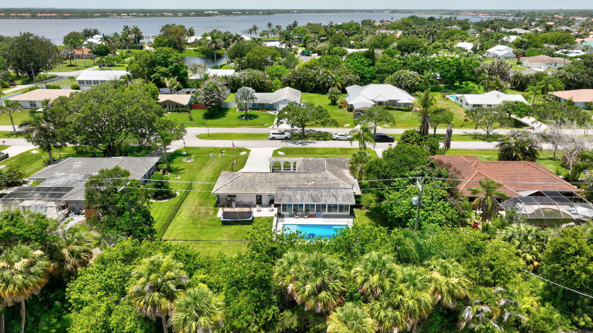 BEAU RIVAGE - Residential