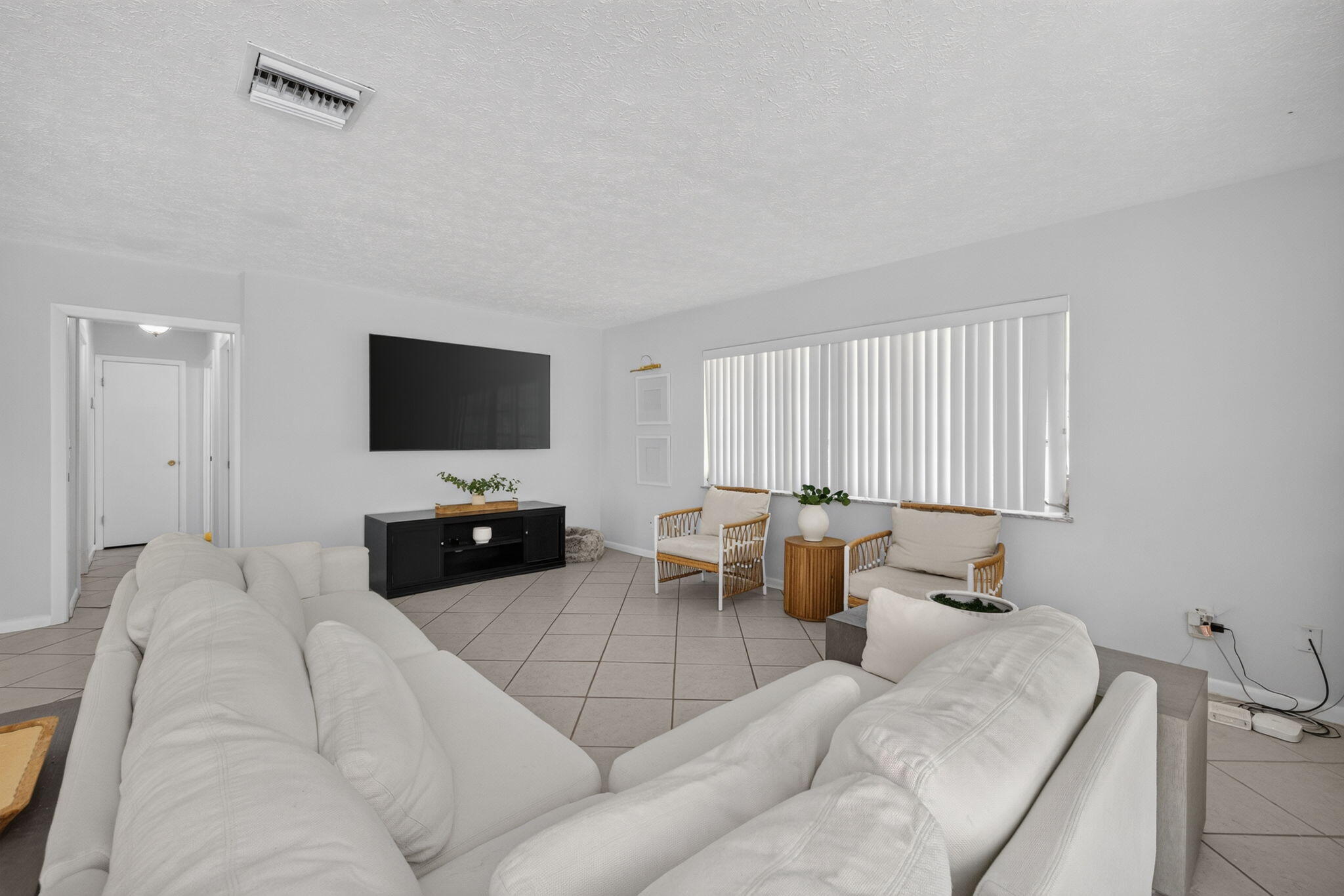BEAU RIVAGE - Residential