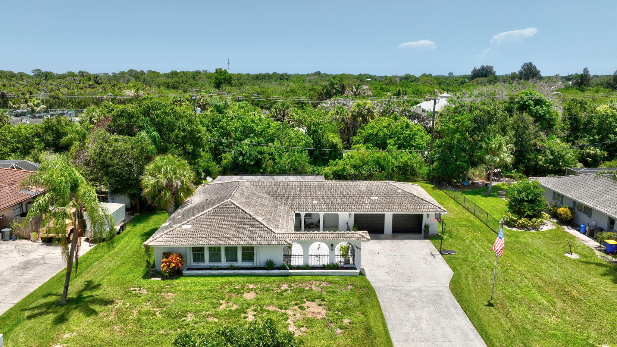 BEAU RIVAGE - Residential