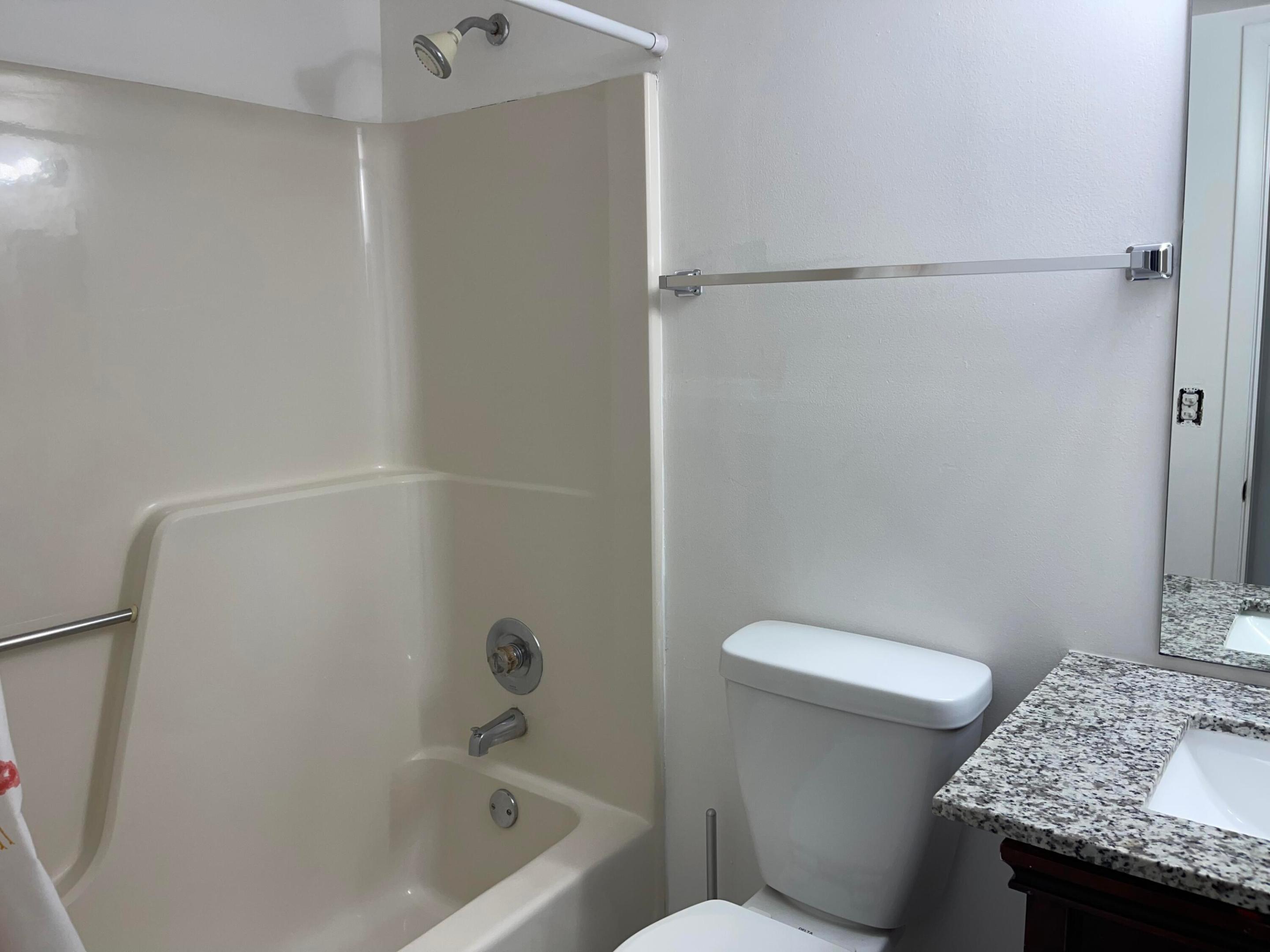 LUCERNE LAKES GOLF COLONY CONDOS - Residential Lease