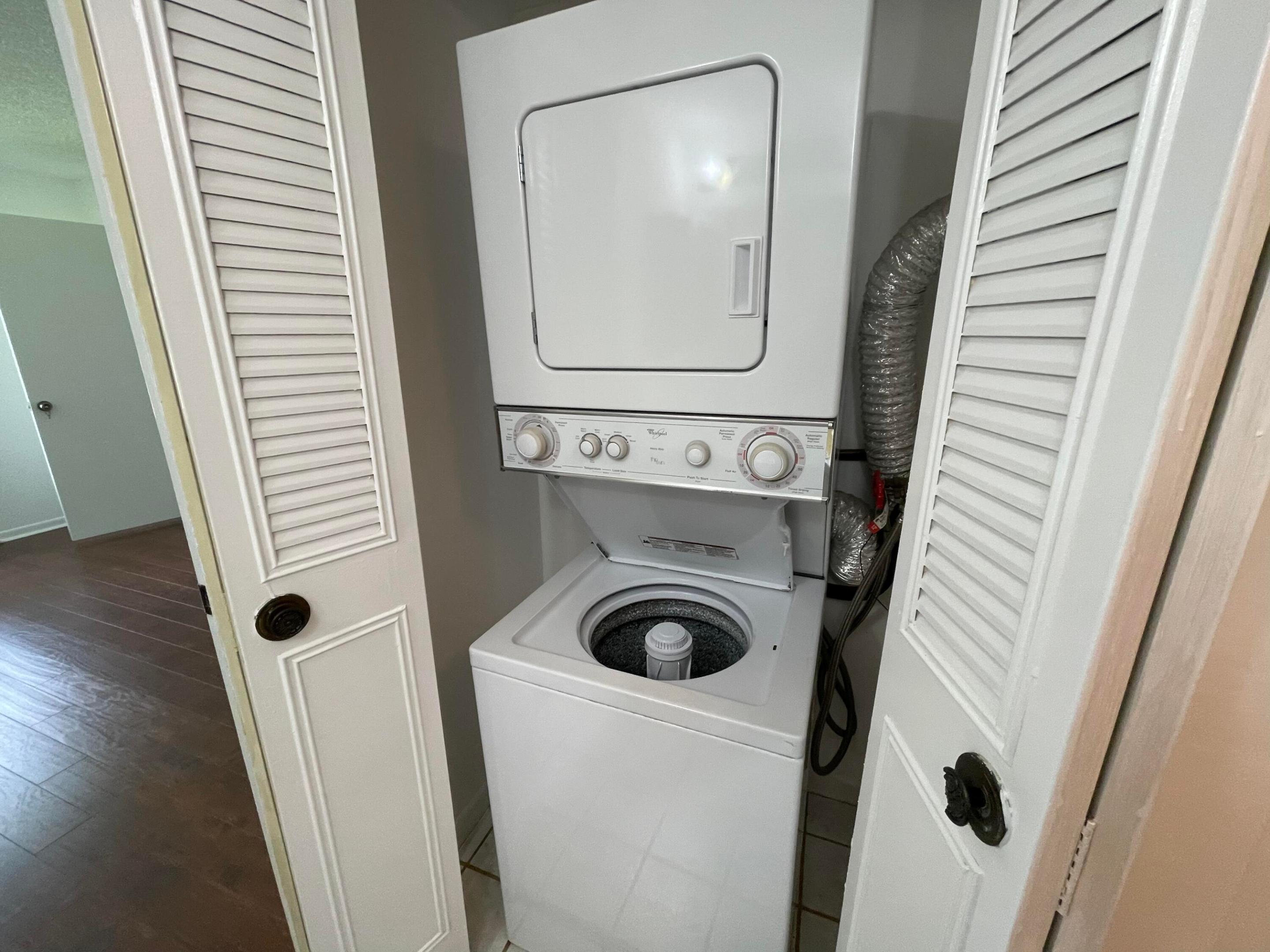 LUCERNE LAKES GOLF COLONY CONDOS - Residential Lease