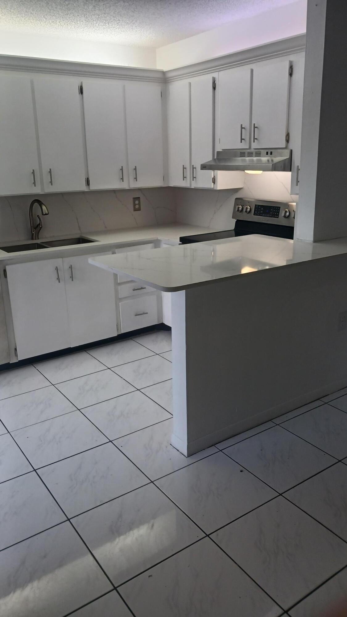 MERIDIAN PARK - Residential