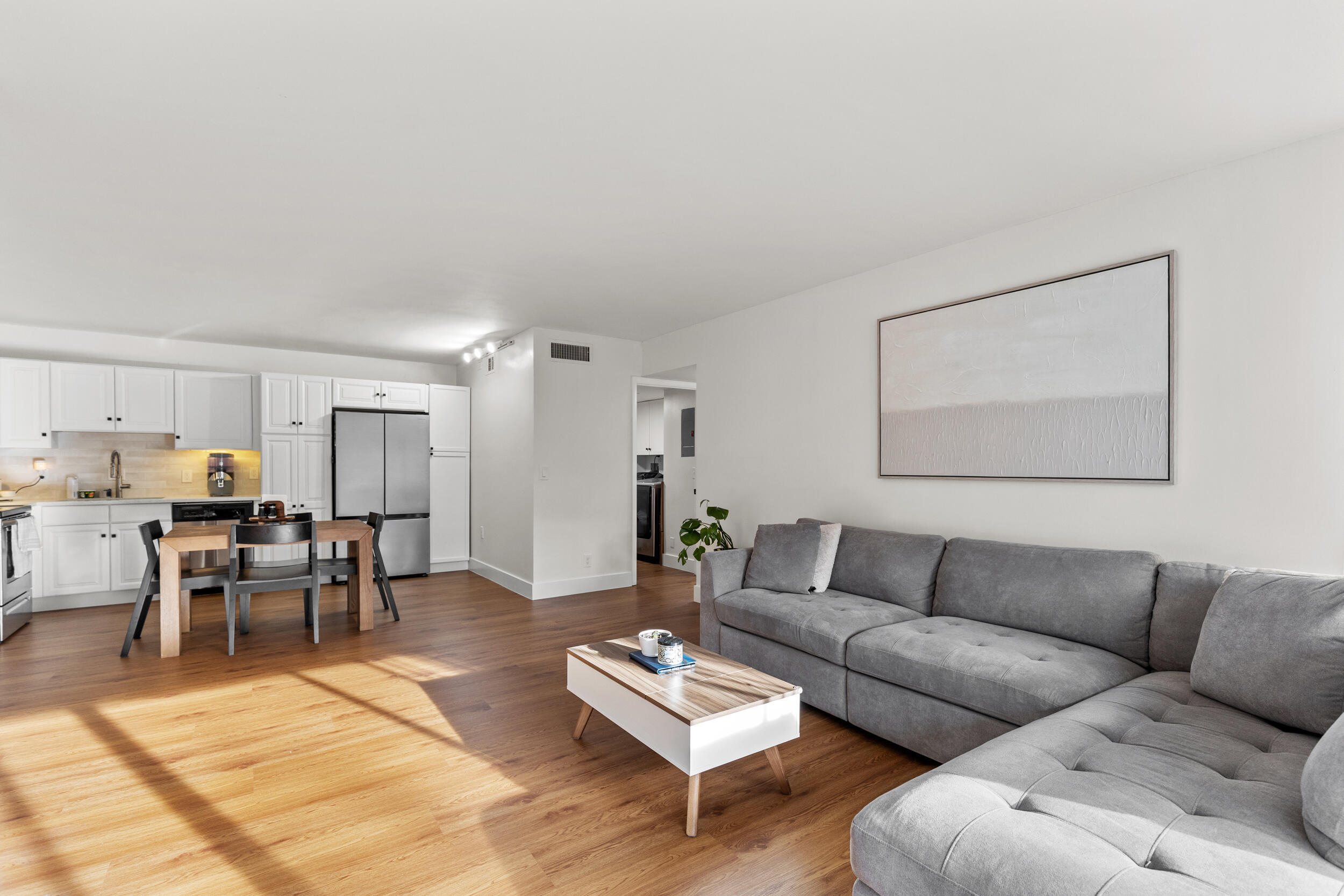 PINE RIDGE NORTH VILLAGE III CONDO - Residential