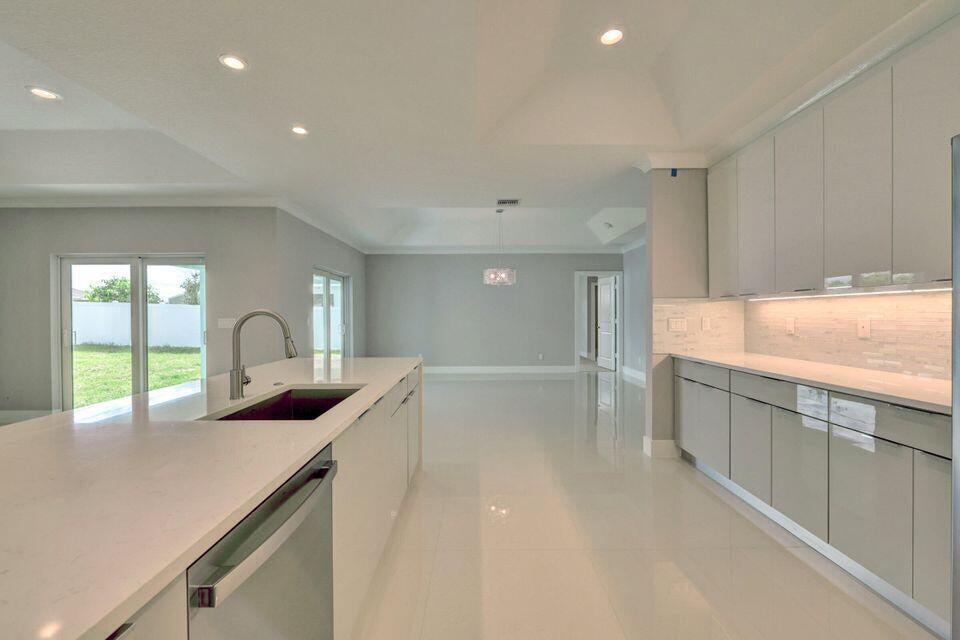 PORT ST LUCIE SECTION 7 - Residential