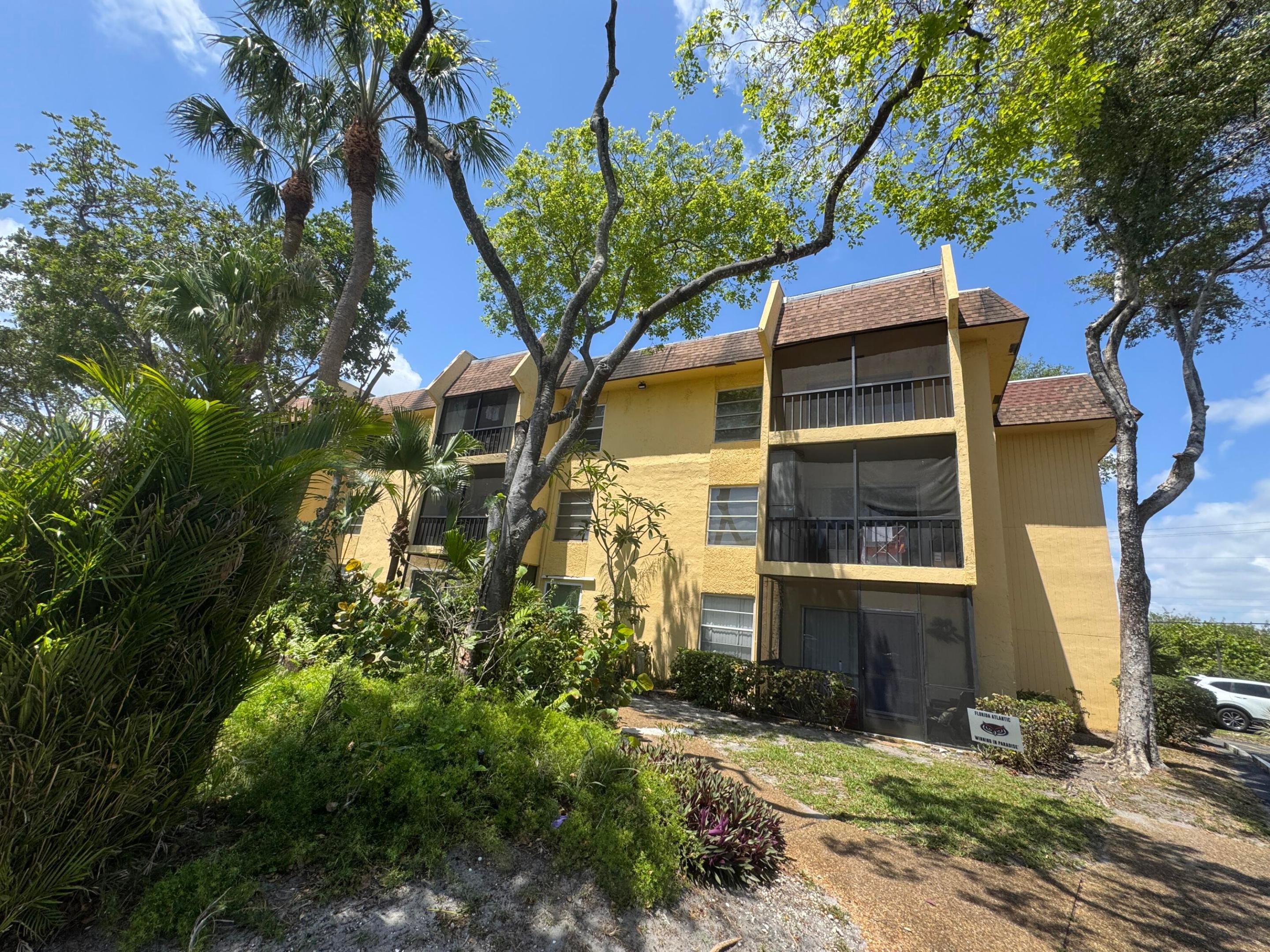 Casa Del Rio Condo - Residential Lease