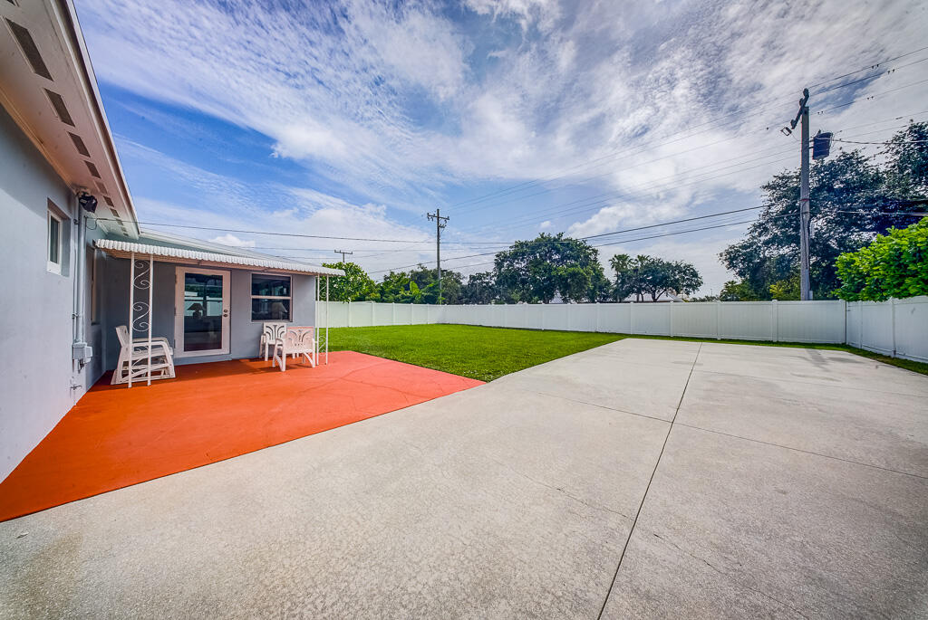 NORTH PALM BEACH VILLAGE OF 1 - Residential