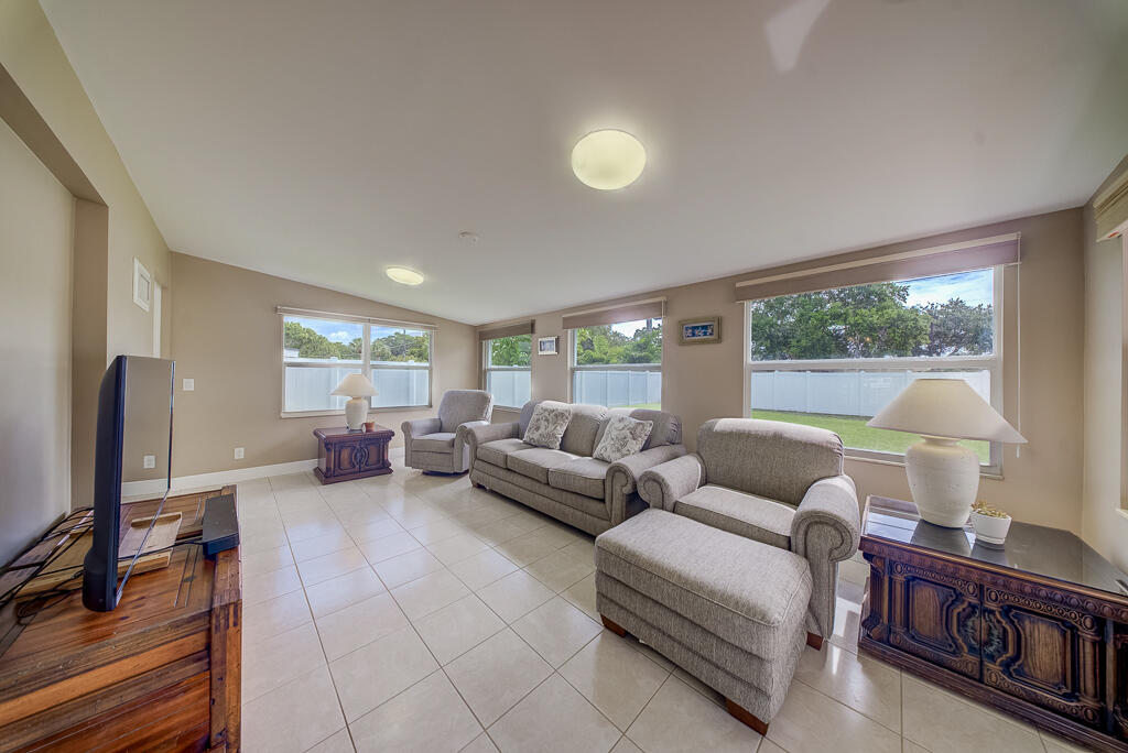 NORTH PALM BEACH VILLAGE OF 1 - Residential