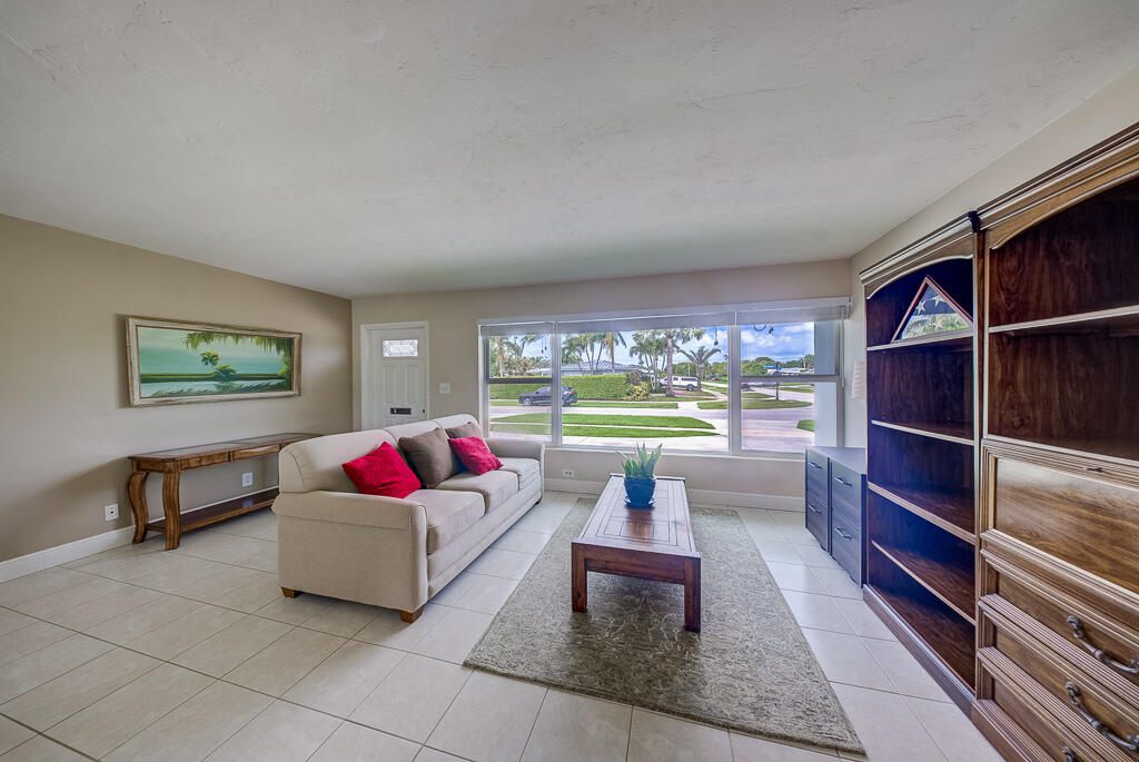 NORTH PALM BEACH VILLAGE OF 1 - Residential