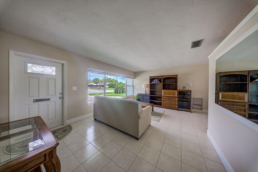NORTH PALM BEACH VILLAGE OF 1 - Residential