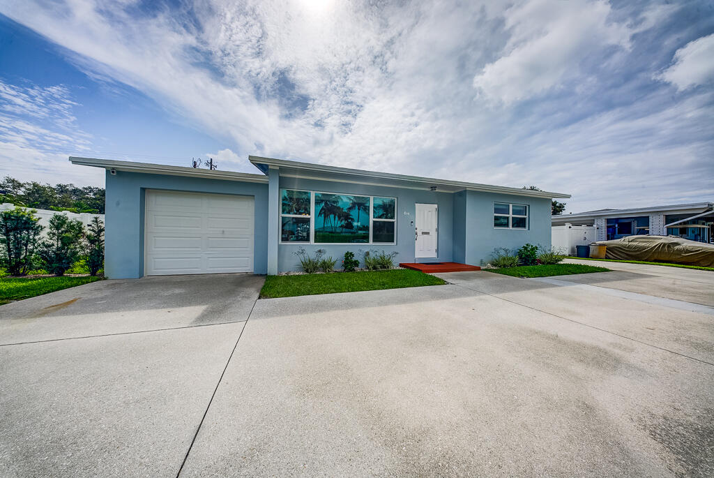NORTH PALM BEACH VILLAGE OF 1 - Residential