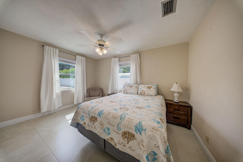 NORTH PALM BEACH VILLAGE OF 1 - Residential