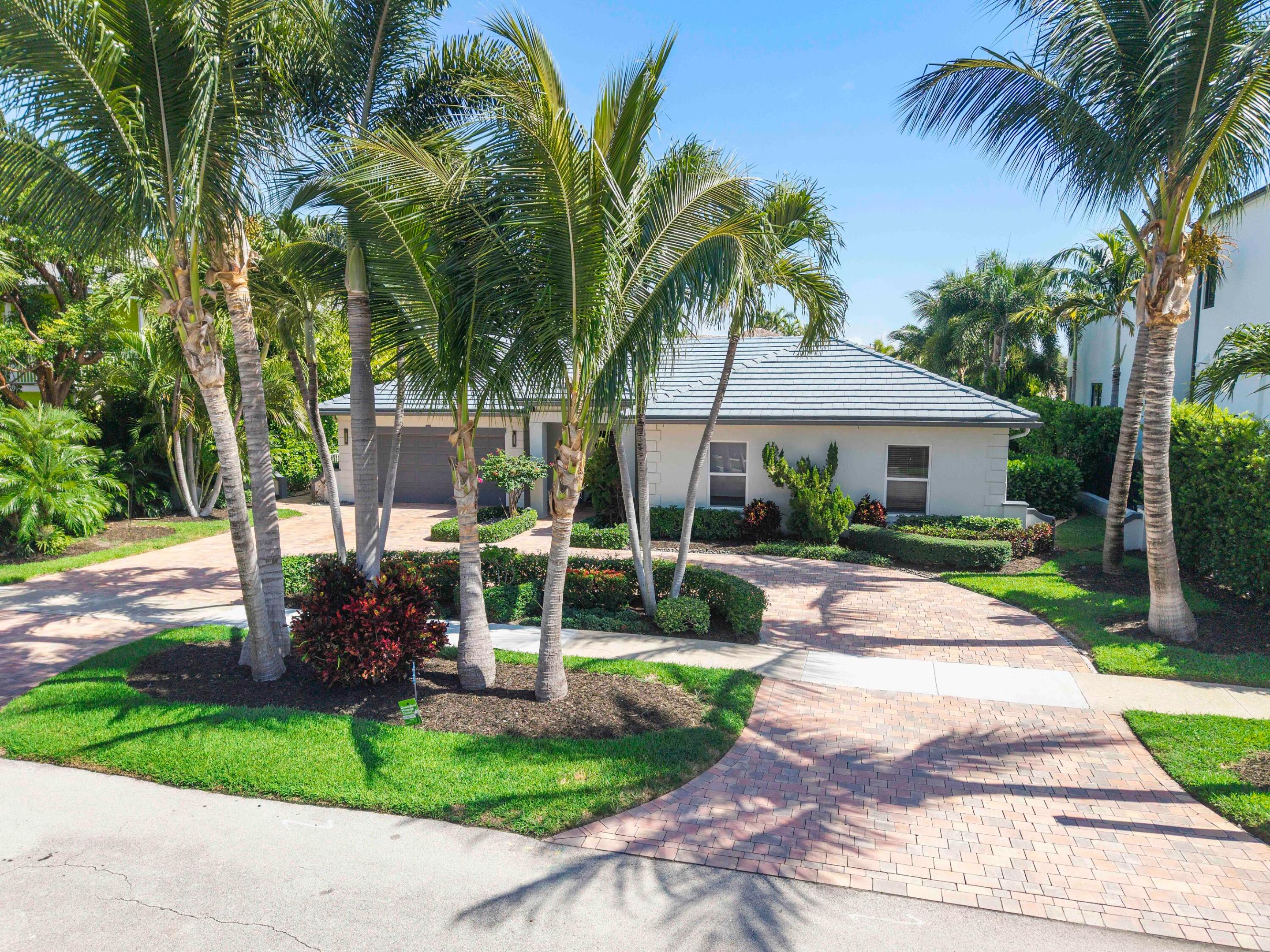 LAKE ROGERS ISLE UNIT D - Residential Lease