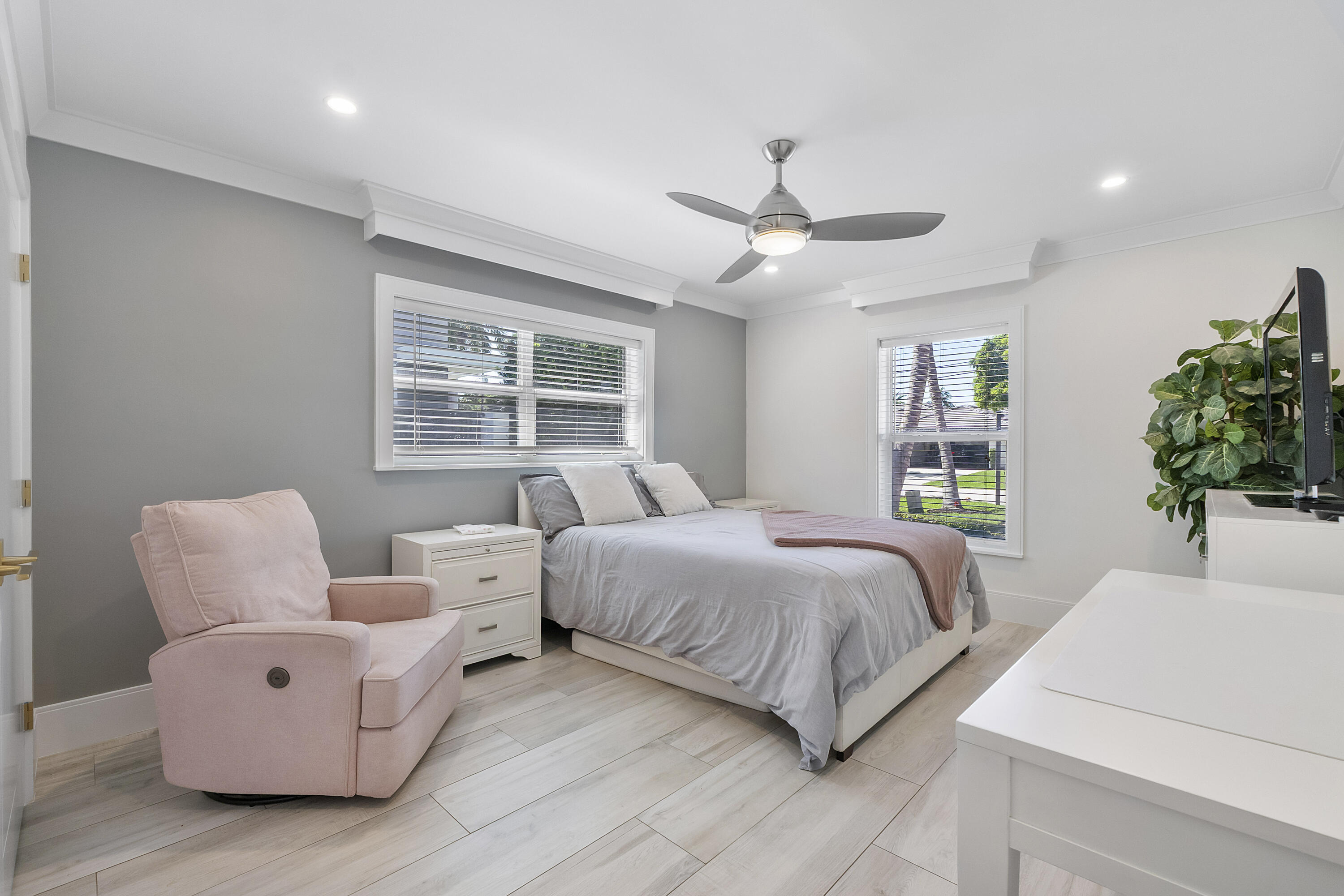 LAKE ROGERS ISLE UNIT D - Residential Lease