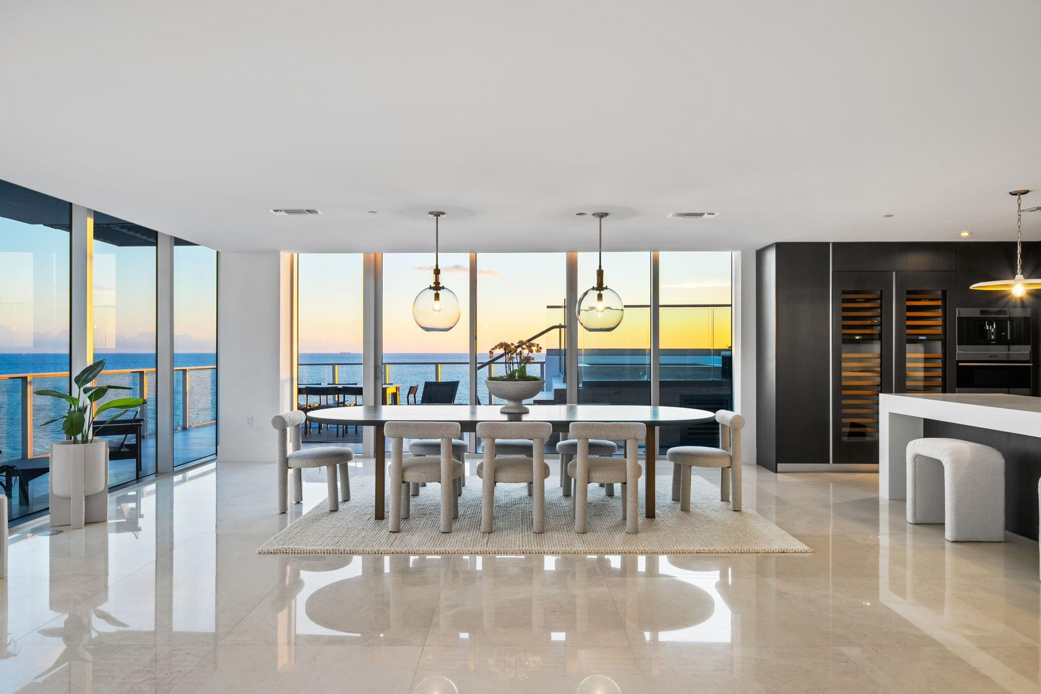 AUBERGE BEACH RESIDENCES - Residential