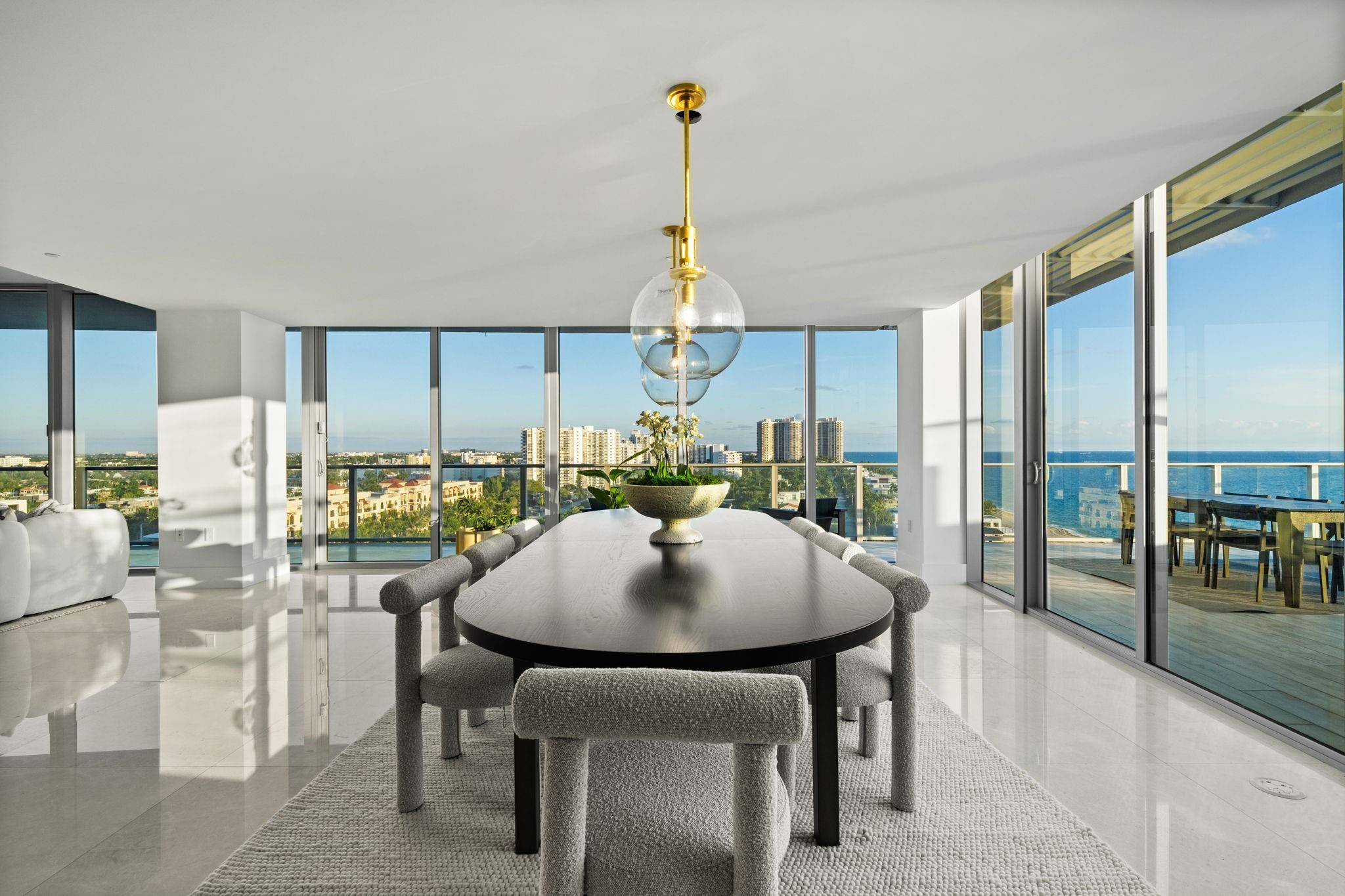 AUBERGE BEACH RESIDENCES - Residential