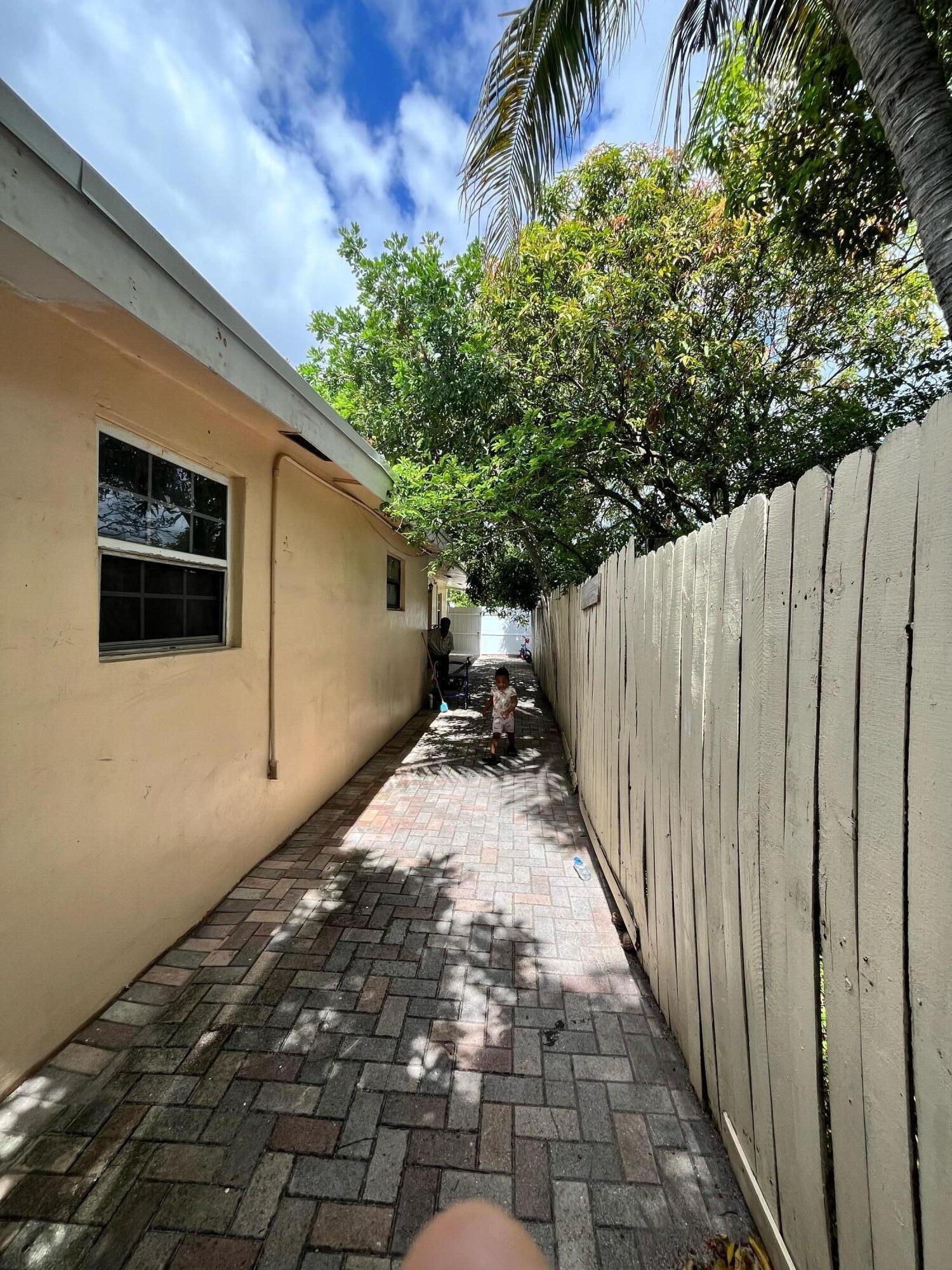 POMPANO BEACH HIGHLANDS 7TH SEC - Residential