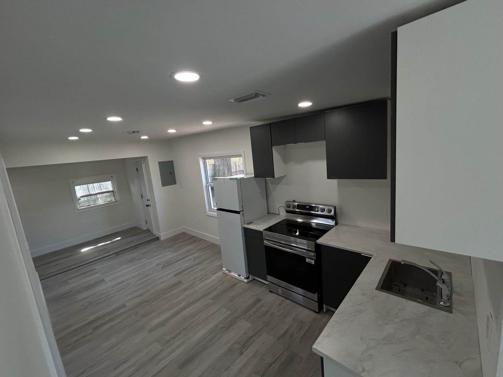 BOWLING GREEN EXTENSION - Residential Income
