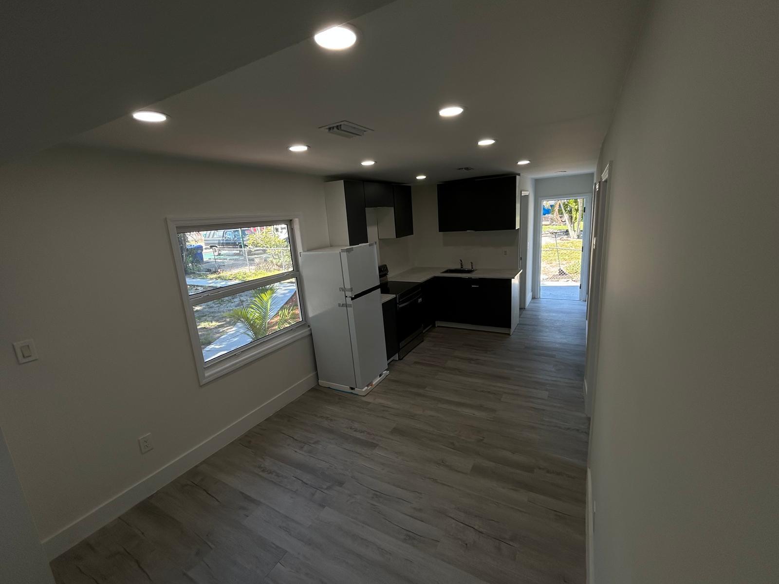 BOWLING GREEN EXTENSION - Residential Income