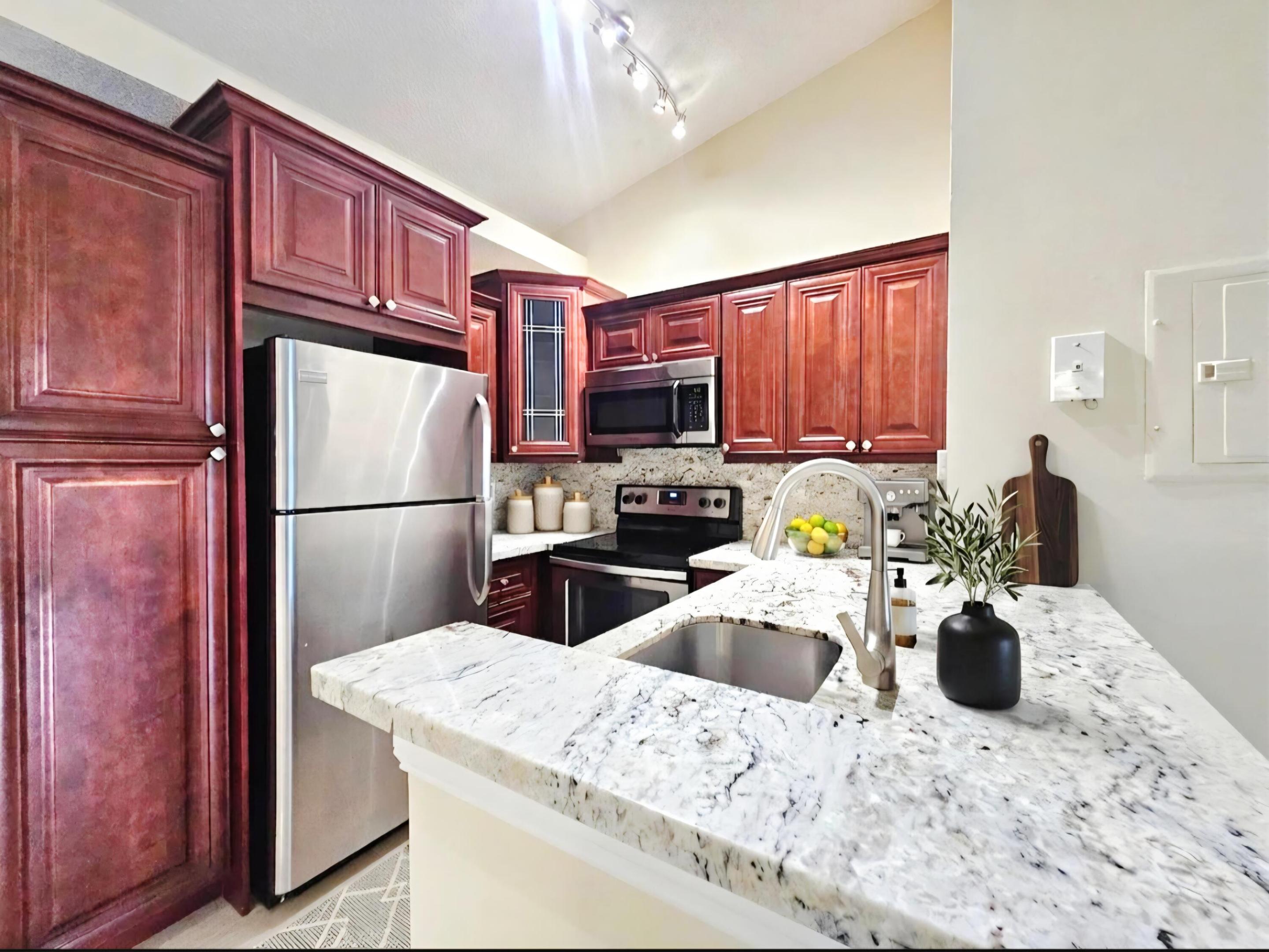 COCO PARC CONDO - Residential Lease