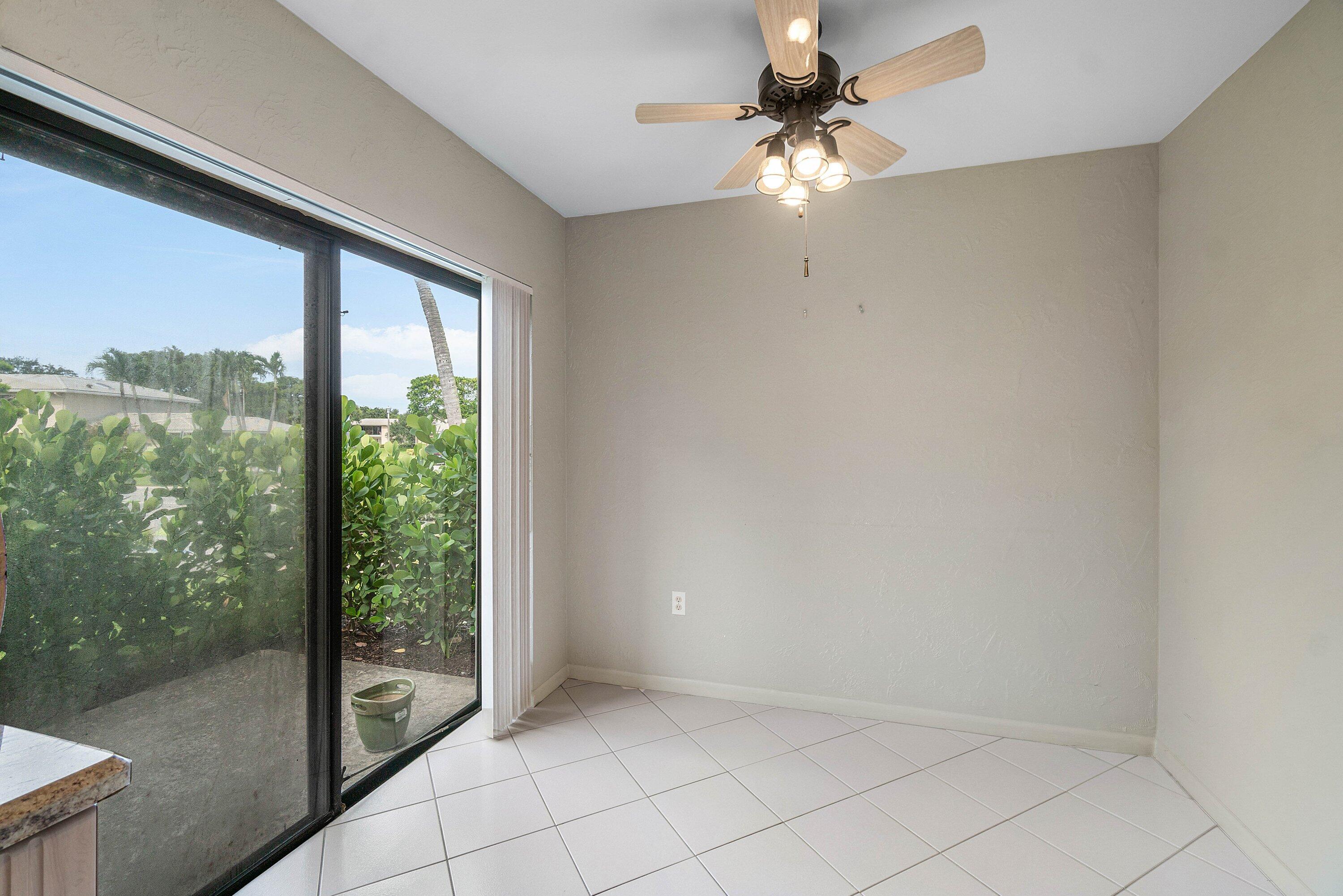 STRATFORD AT HUNTERS RUN CONDO - Residential