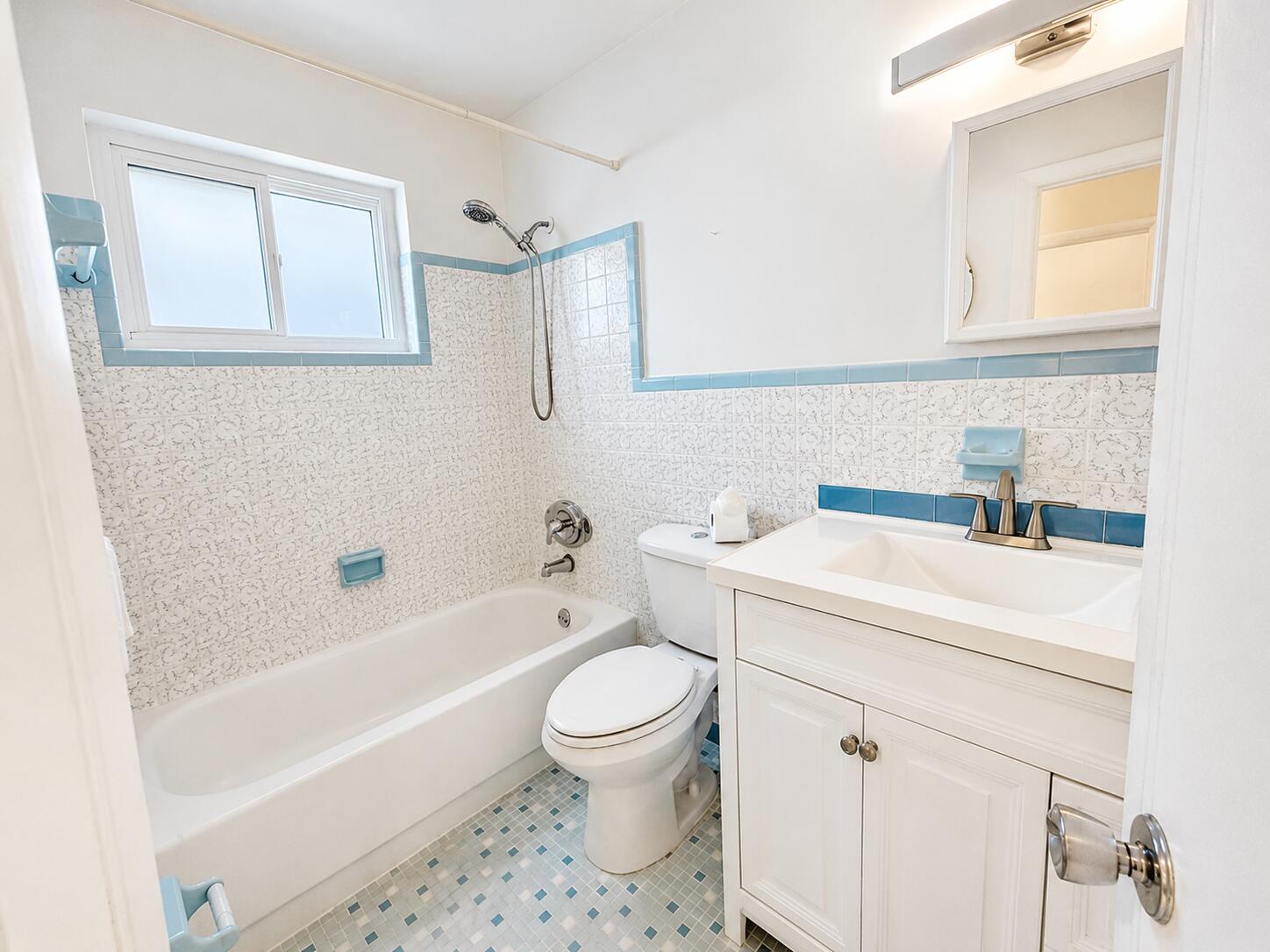 OAKLAND PARK SECOND ADD - Residential Income