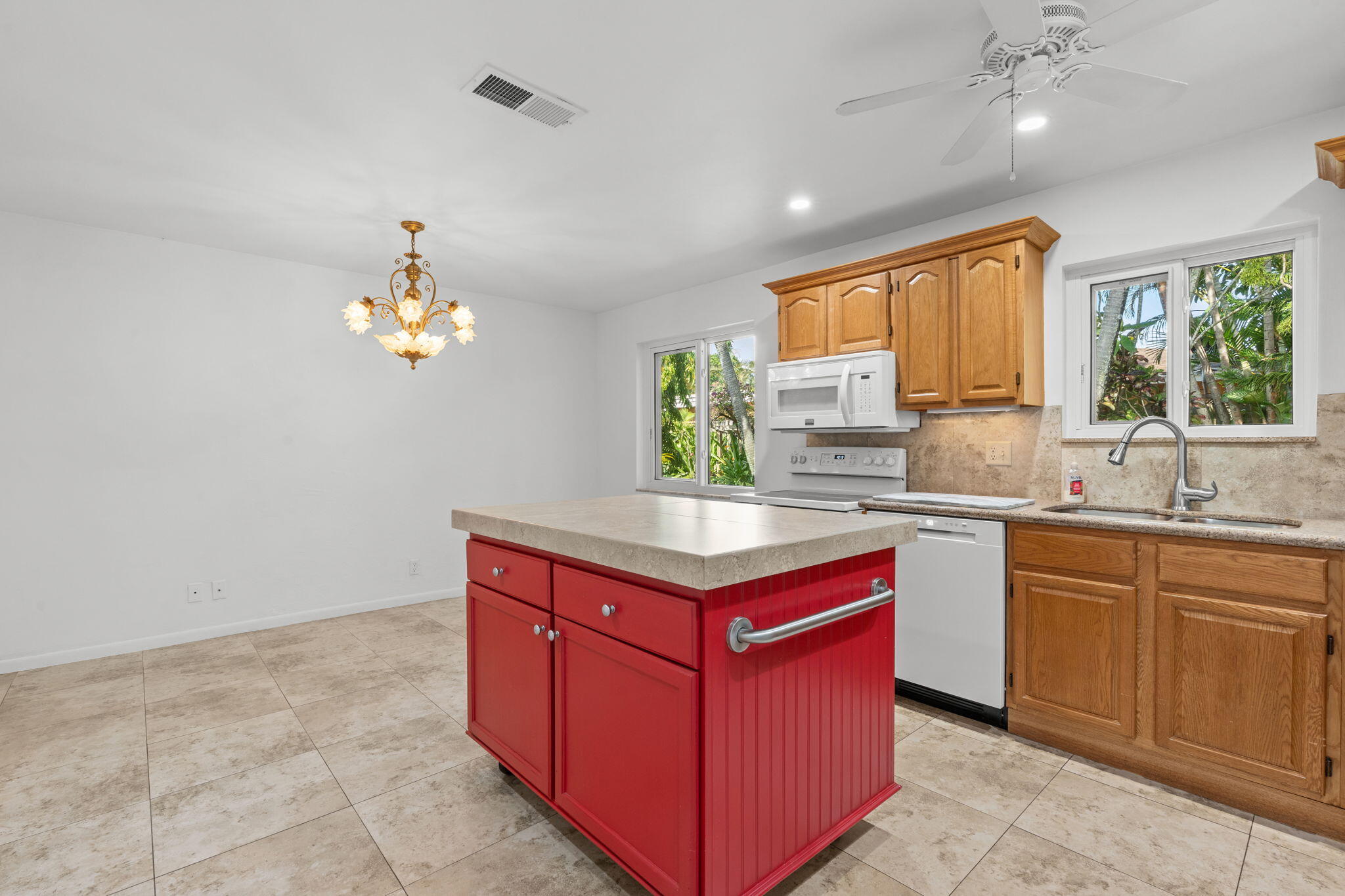 OAKLAND PARK SECOND ADD - Residential Income