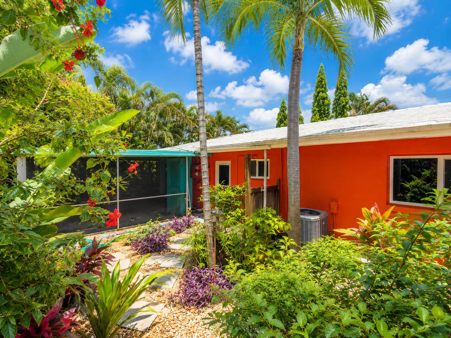 OAKLAND PARK SECOND ADD - Residential Income