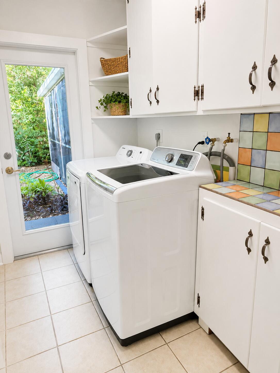 OAKLAND PARK SECOND ADD - Residential Income