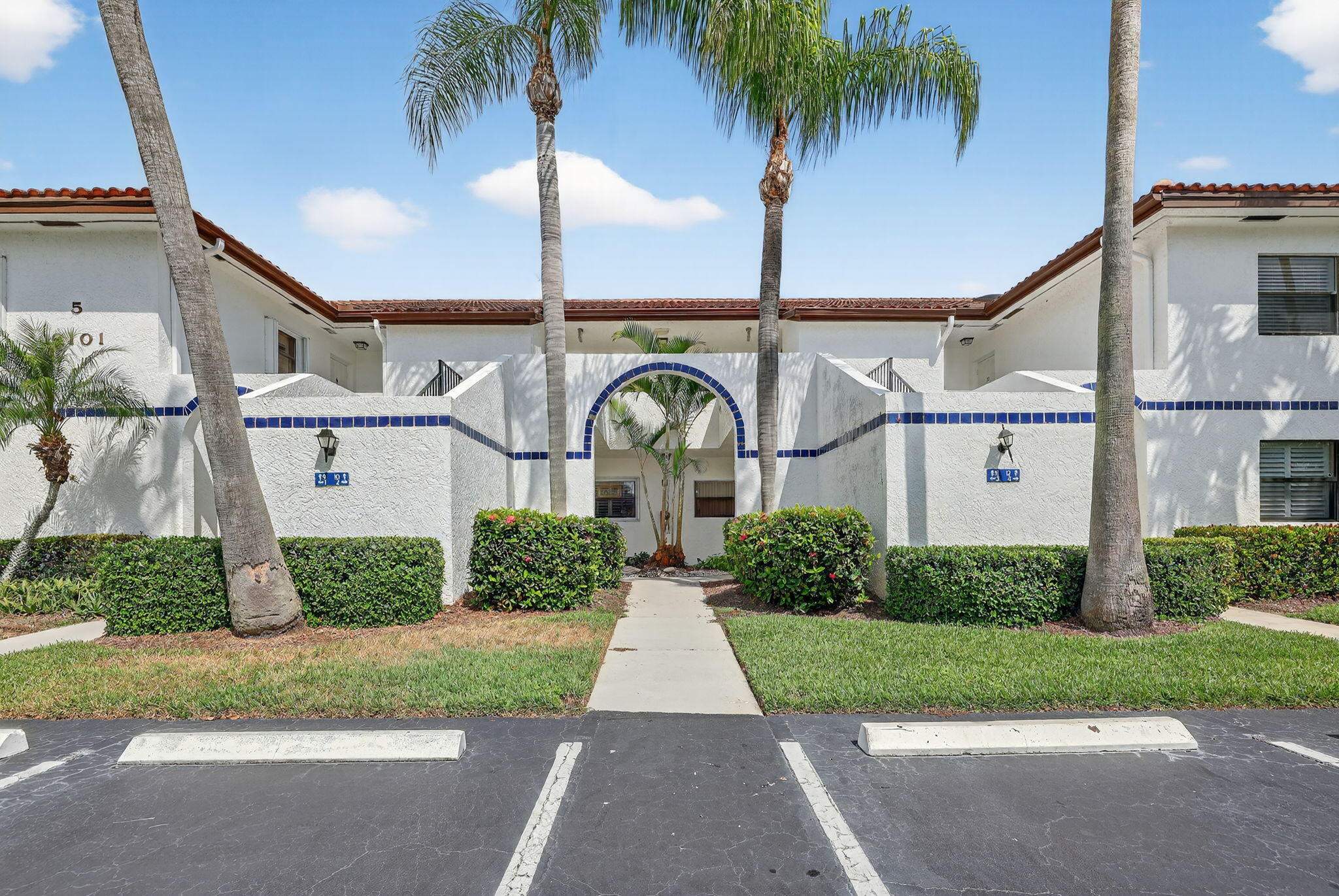 HANSONS LANDING CONDO - Residential Lease
