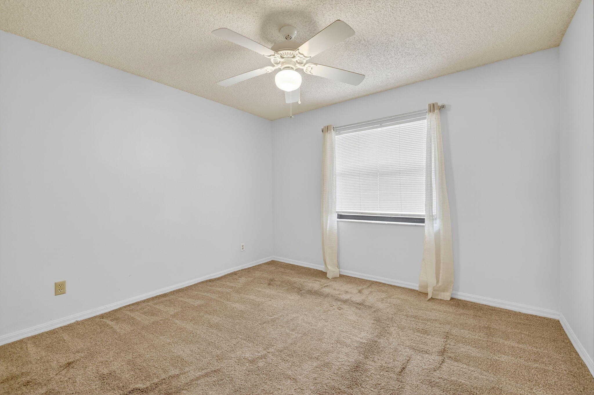 HANSONS LANDING CONDO - Residential Lease