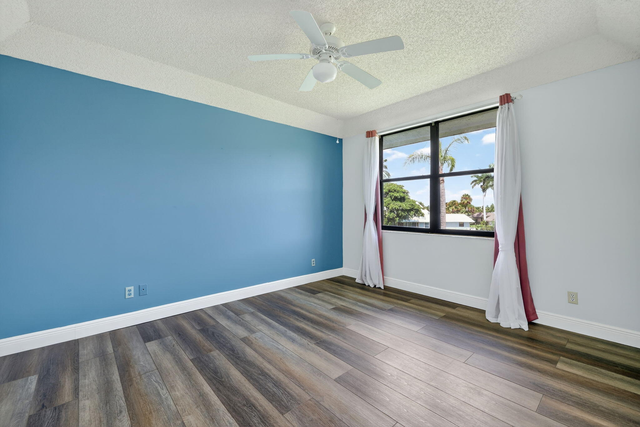 HANSONS LANDING CONDO - Residential Lease