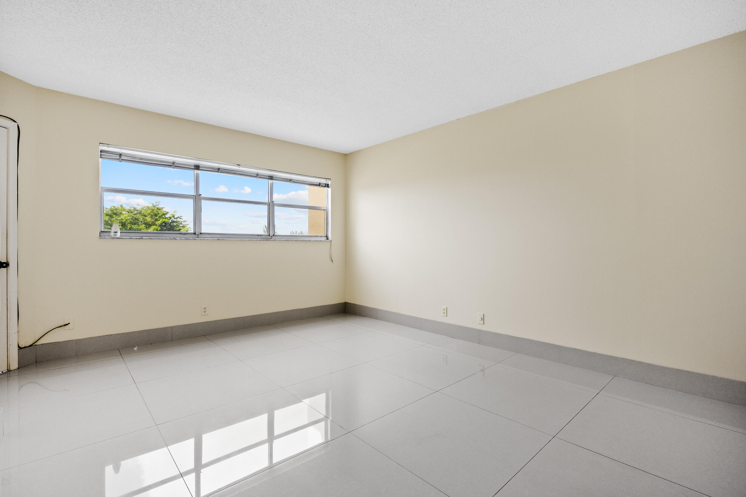 POINCIANA PLACE CONDO 1,2,8 AND 9 - Residential Lease