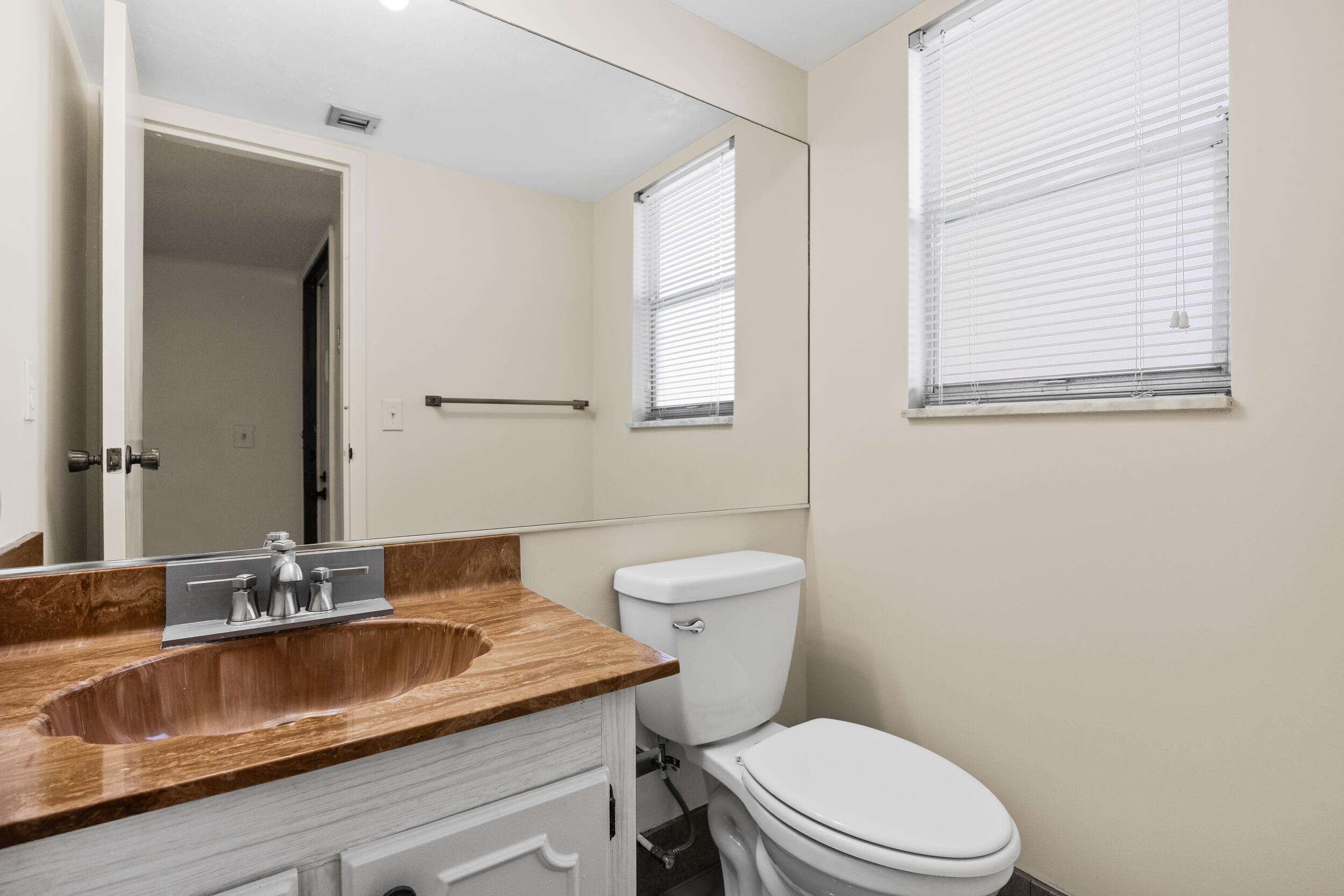 POINCIANA PLACE CONDO 1,2,8 AND 9 - Residential Lease
