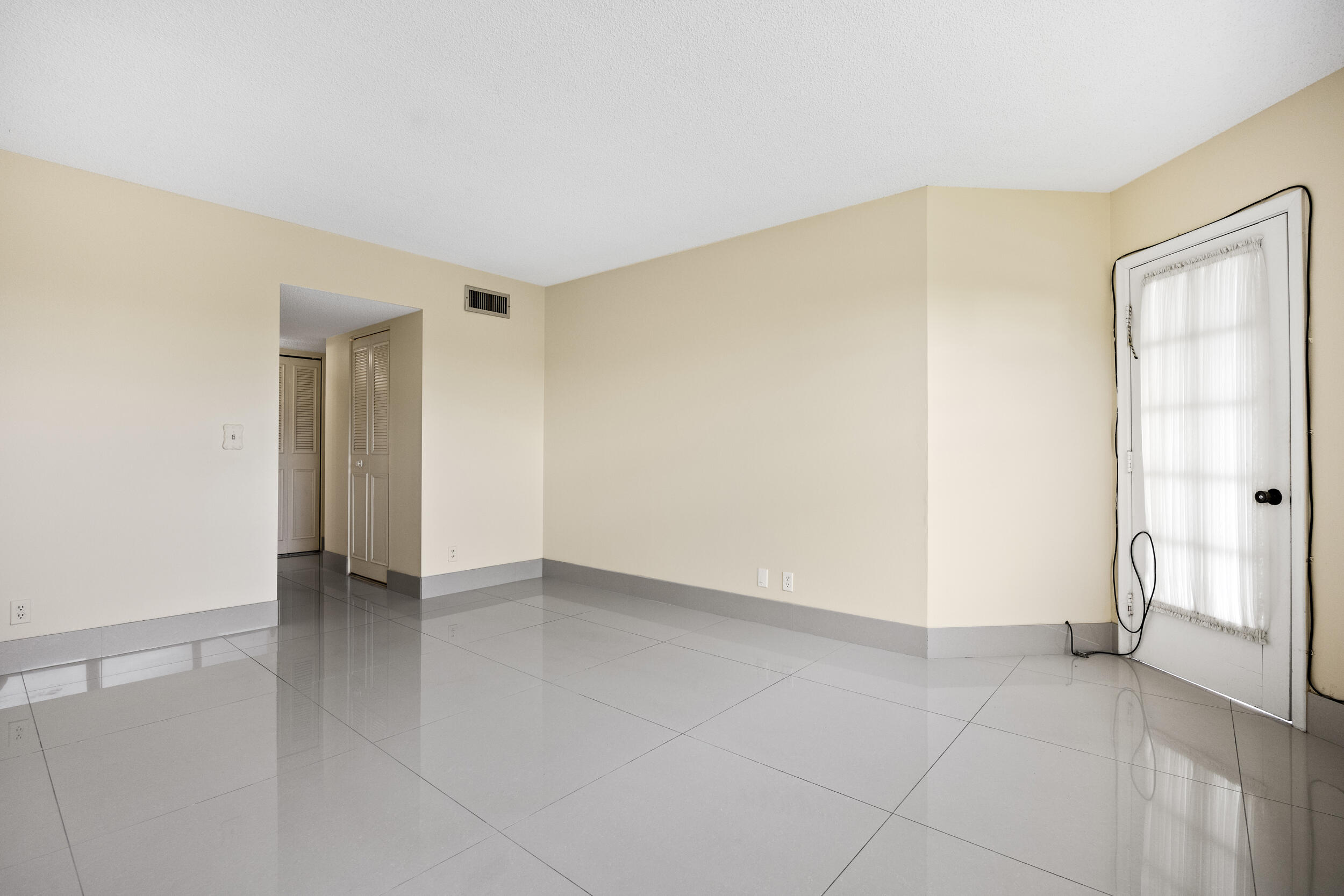POINCIANA PLACE CONDO 1,2,8 AND 9 - Residential Lease