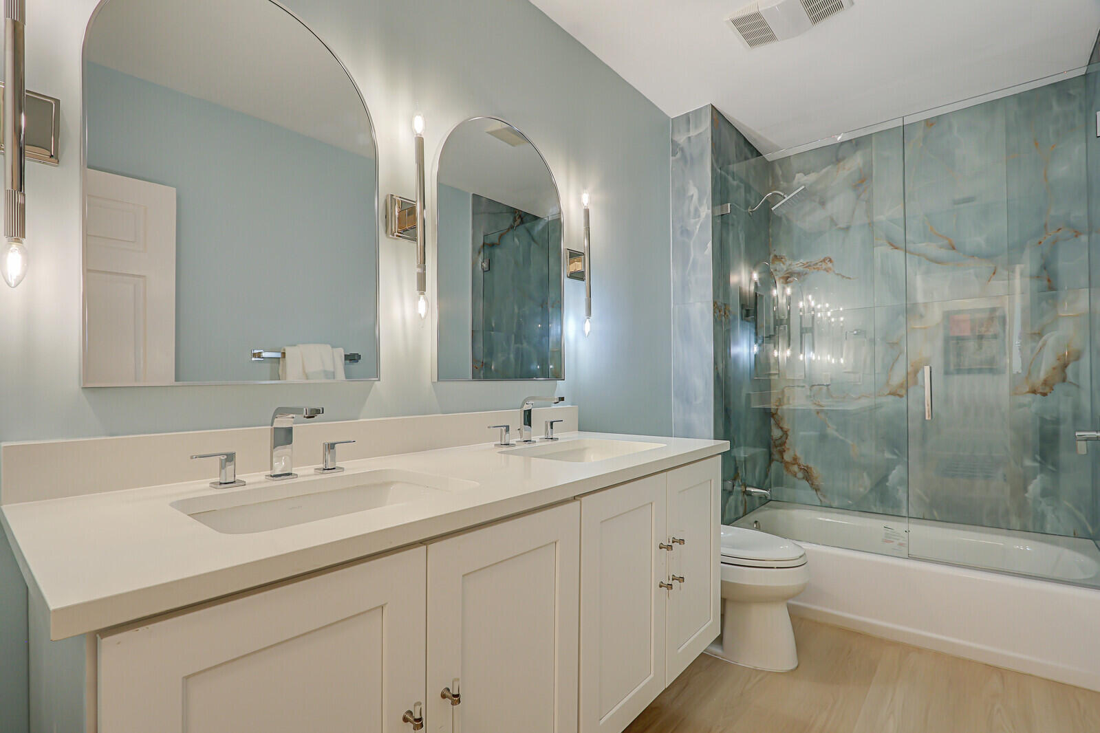 WEST BAY AT JONATHANS LANDING CONDO - Residential Lease