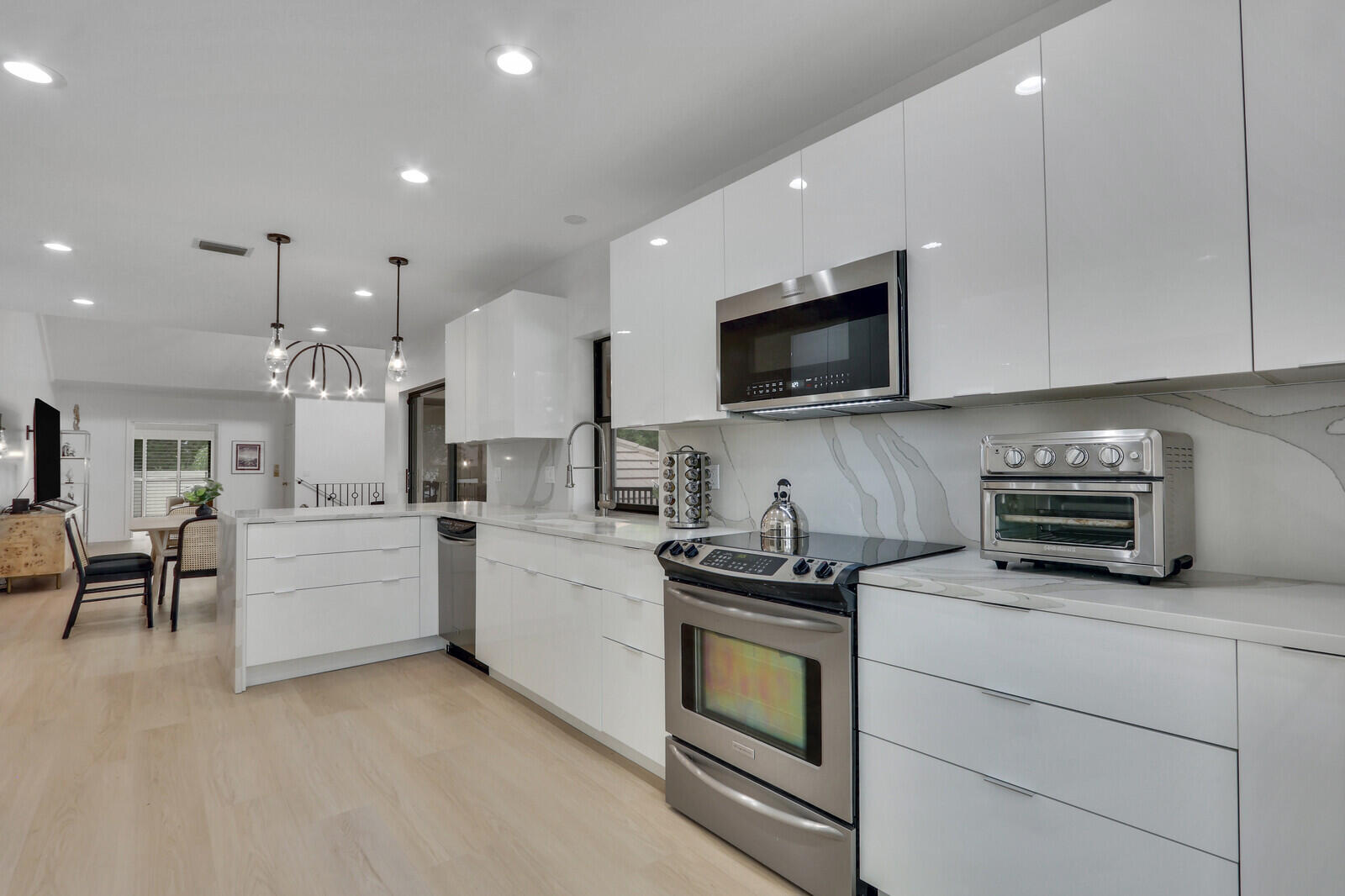 WEST BAY AT JONATHANS LANDING CONDO - Residential Lease