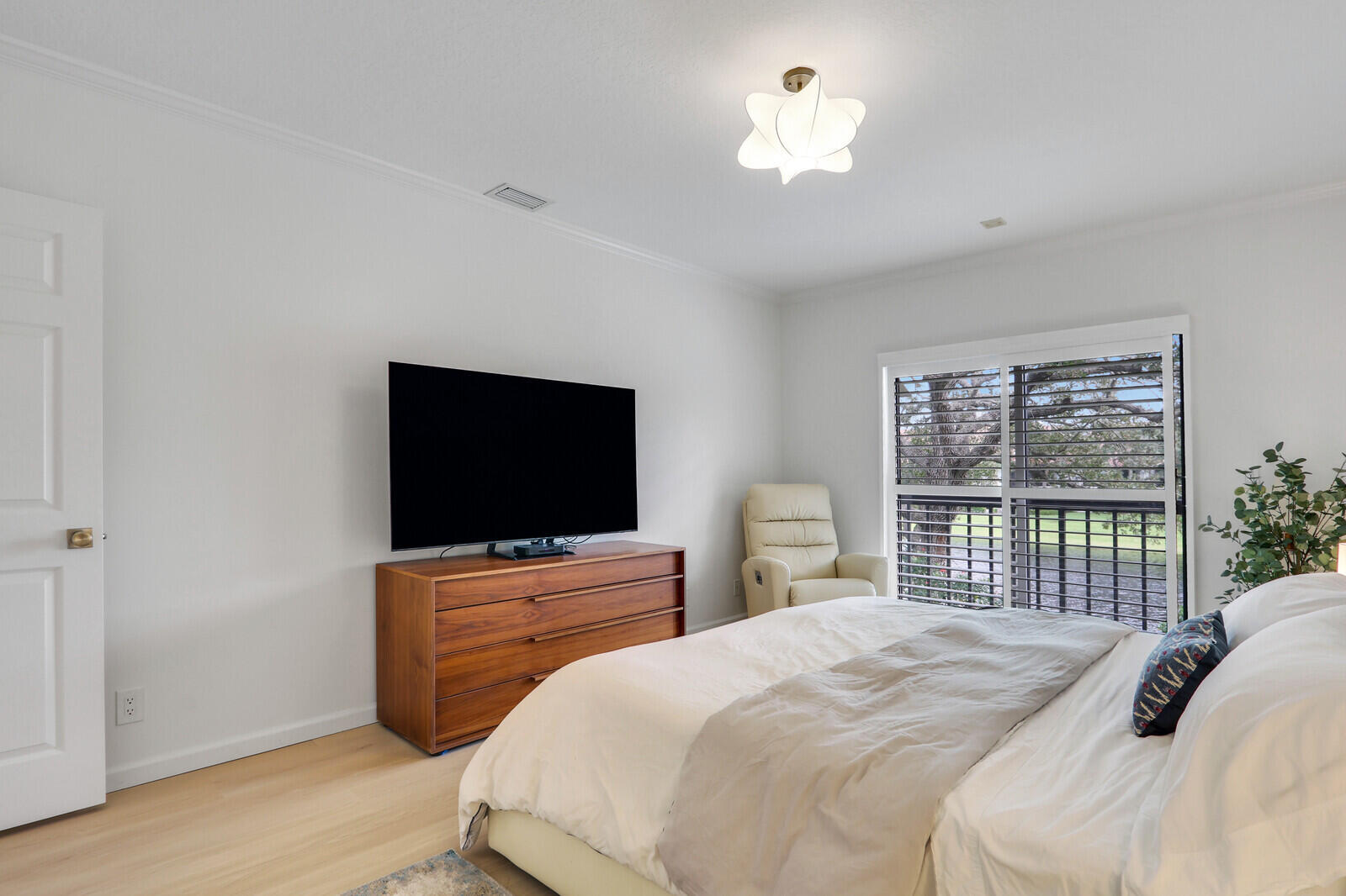 WEST BAY AT JONATHANS LANDING CONDO - Residential Lease