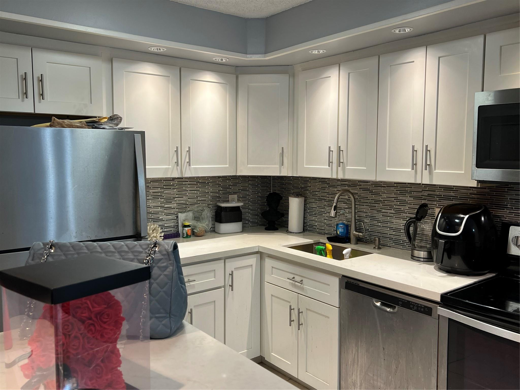TAMARAC GARDENS - Residential