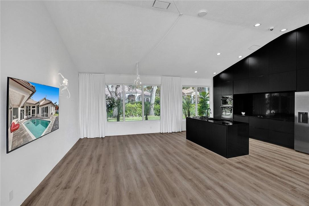 Rolling Hills Golf & Tenn - Residential