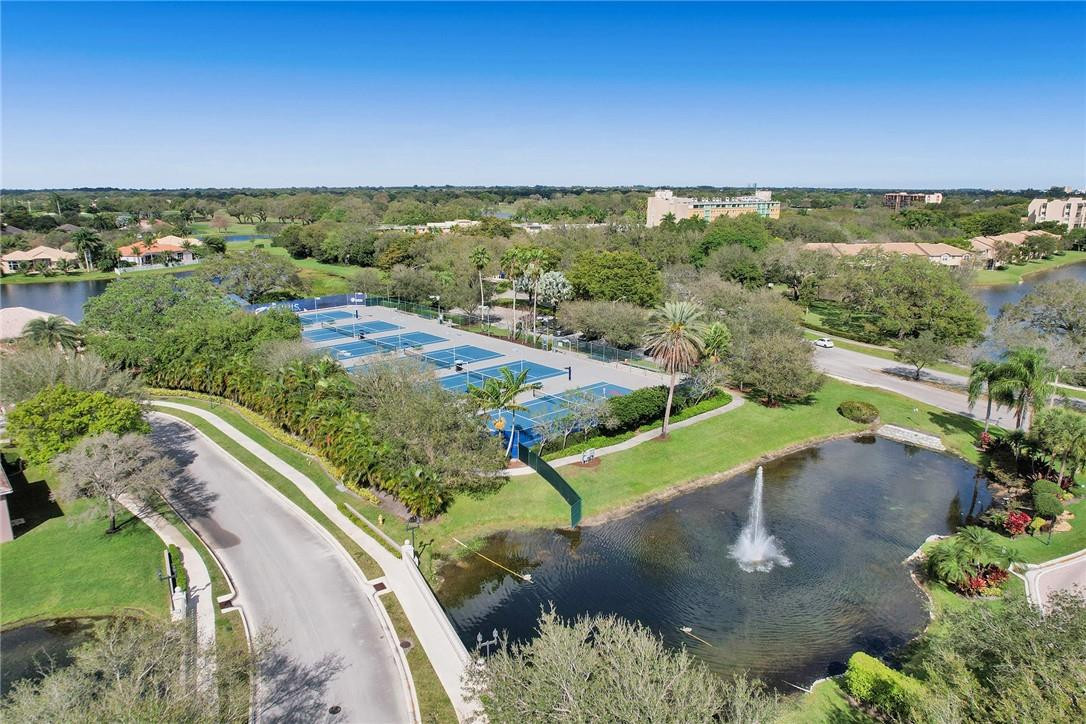 Rolling Hills Golf & Tenn - Residential