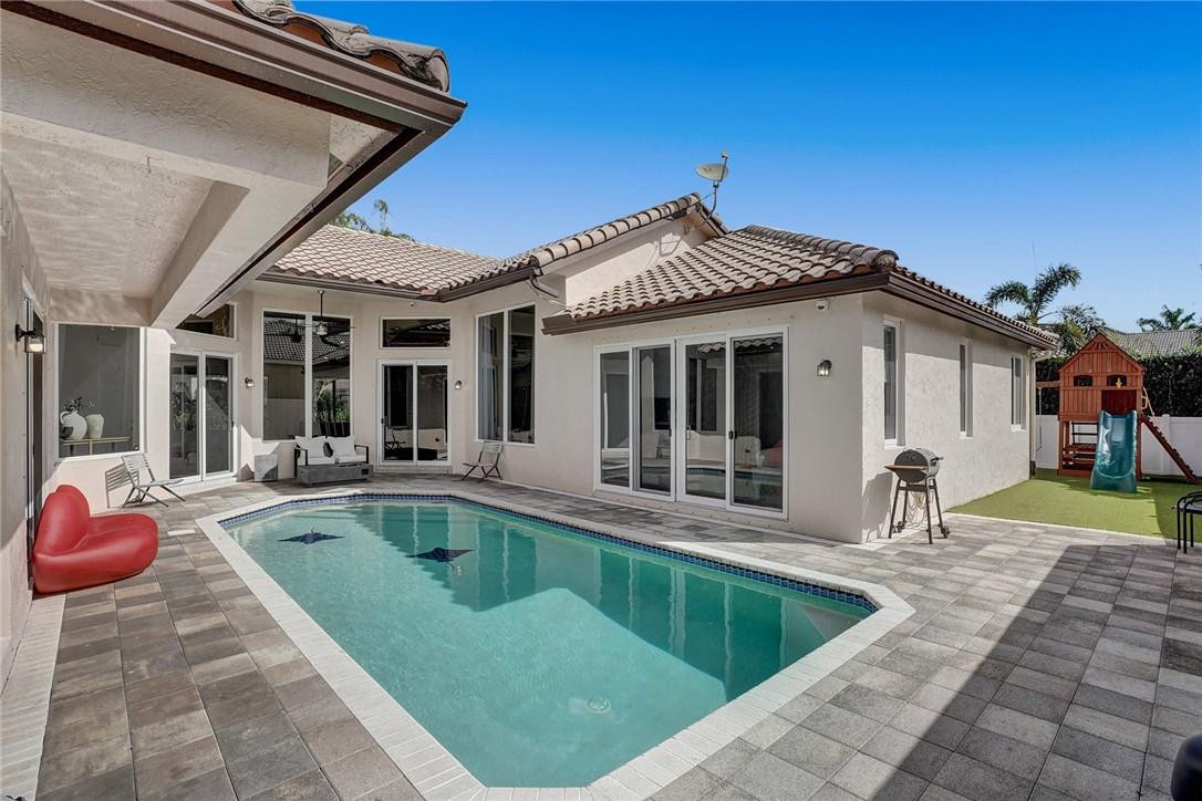Rolling Hills Golf & Tenn - Residential
