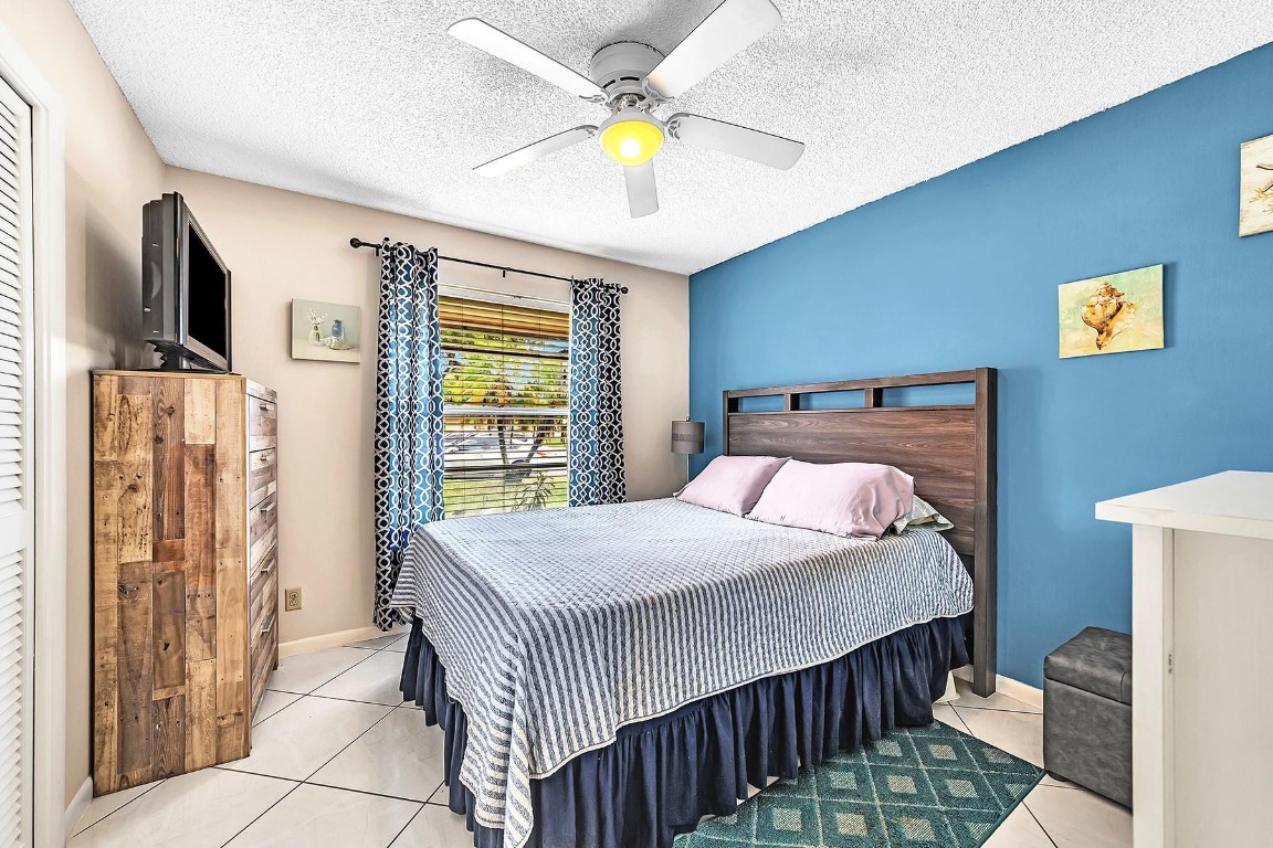 CARRIAGE HILLS - Residential