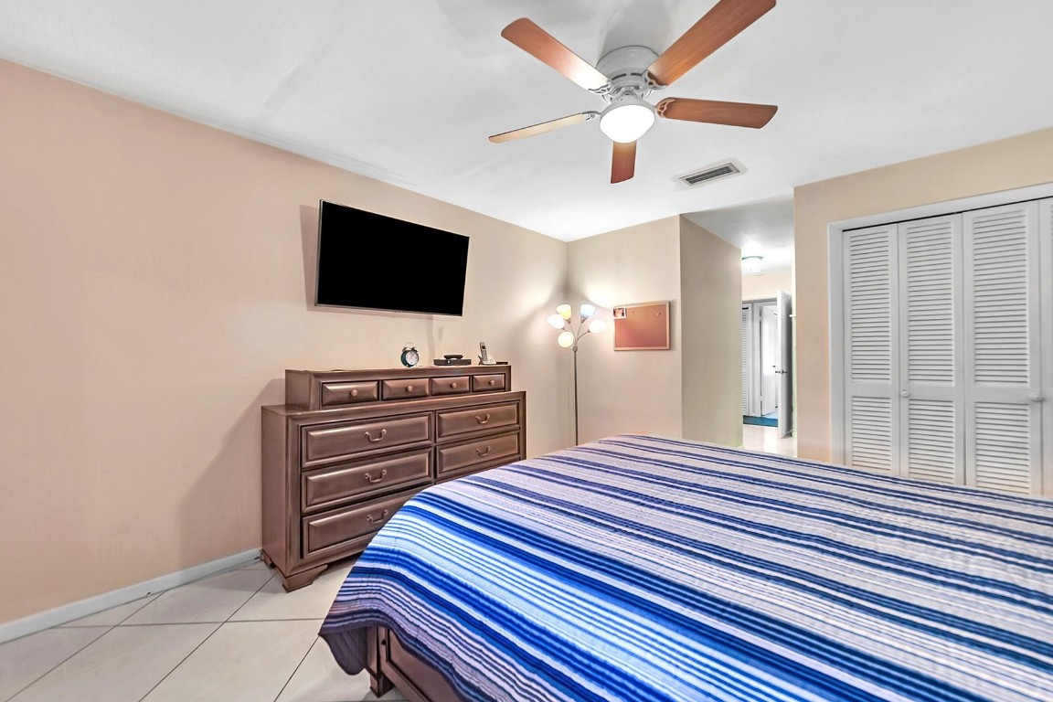 CARRIAGE HILLS - Residential