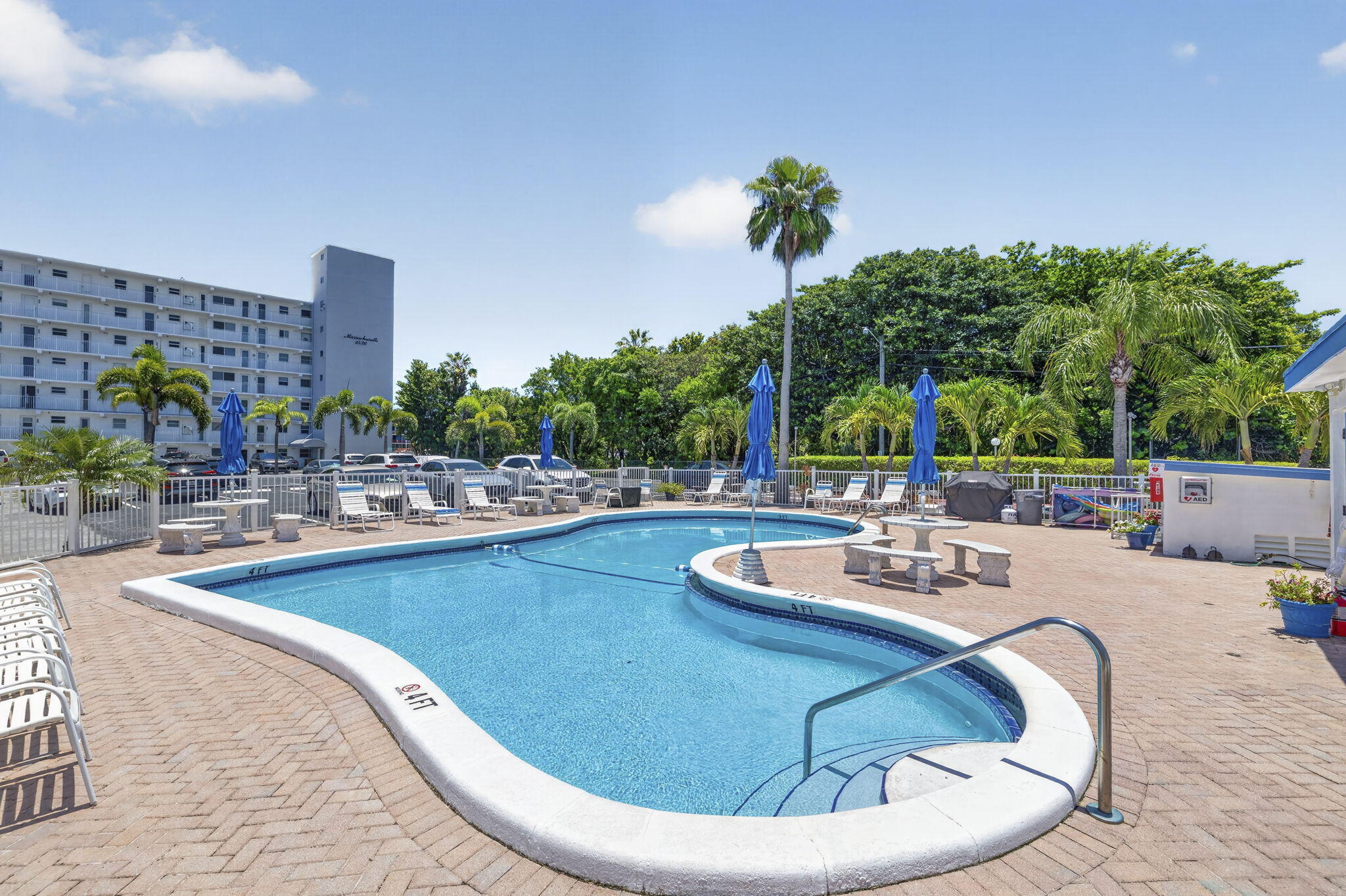 Massachusetts Apts Condo - Residential